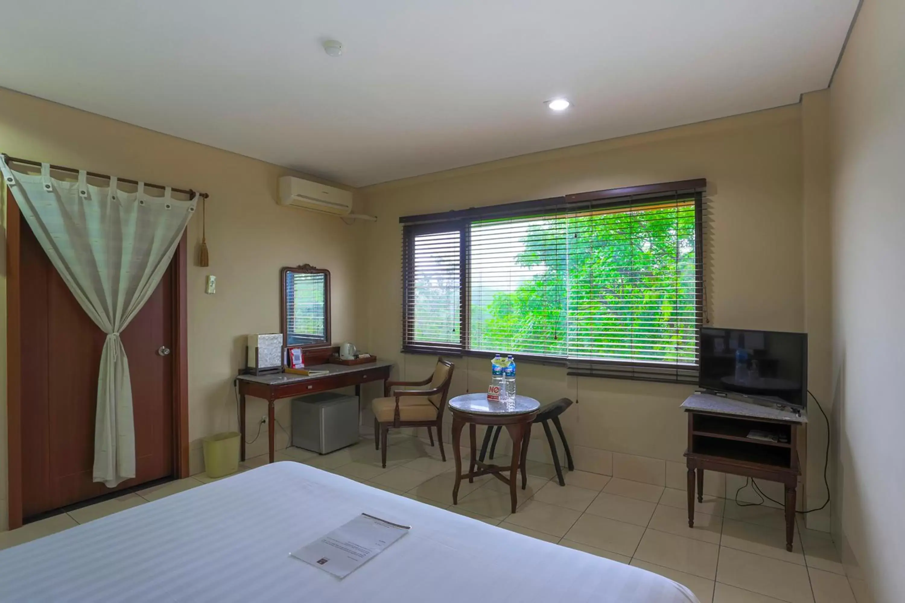 View (from property/room), TV/Entertainment Center in The Jayakarta Suites Komodo Flores