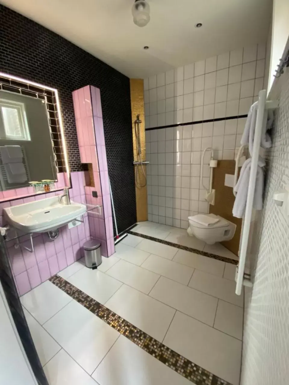 Bathroom in Hotel Buren