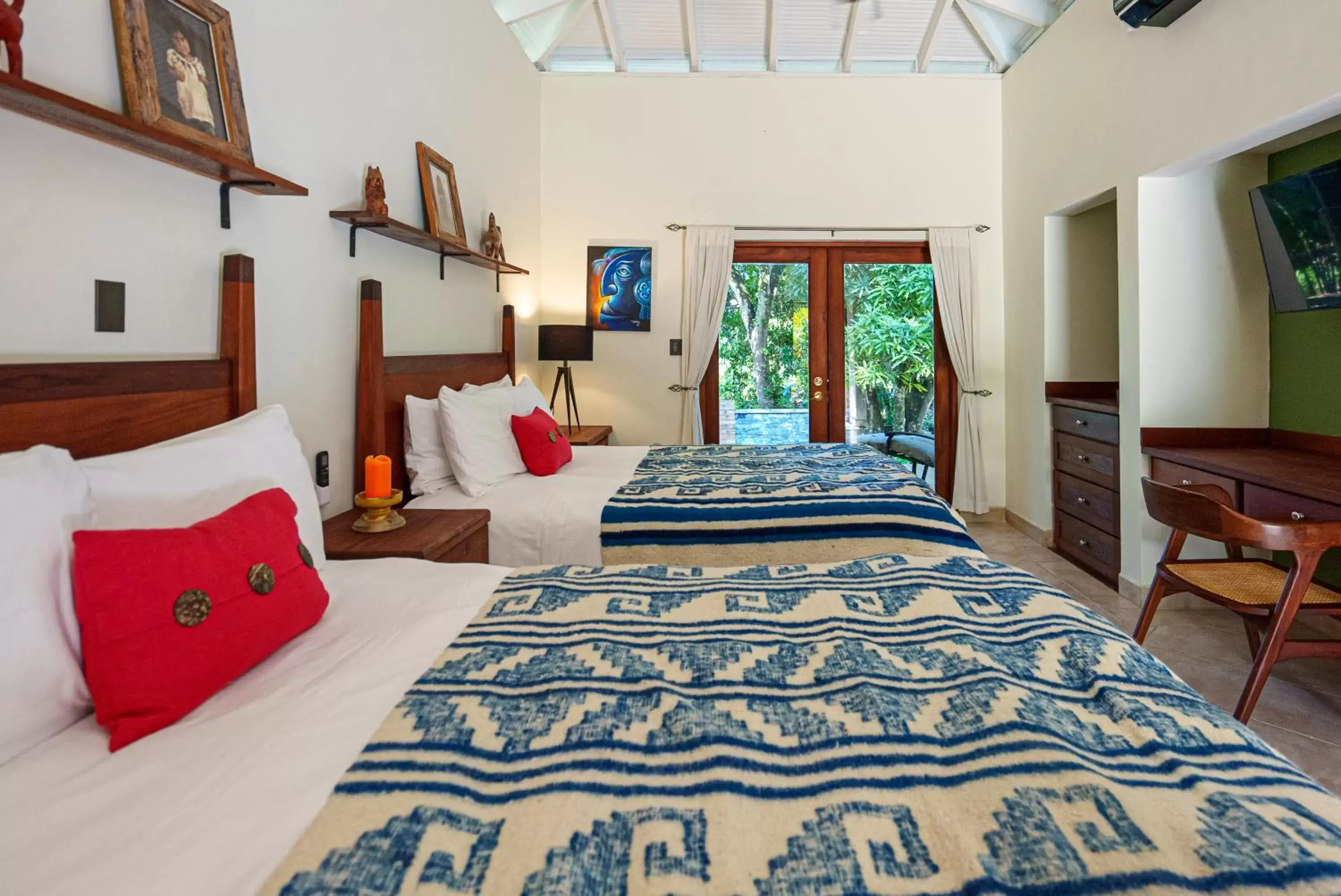 Photo of the whole room, Bed in Ka'ana Resort & Spa