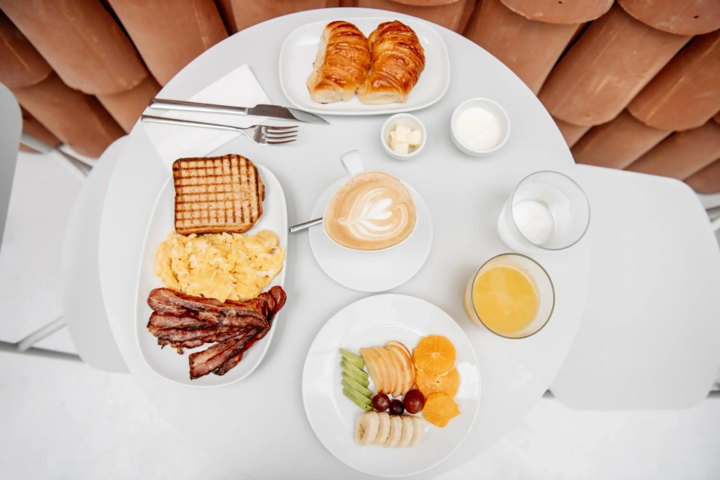 Breakfast in 5411 Soho Hotel