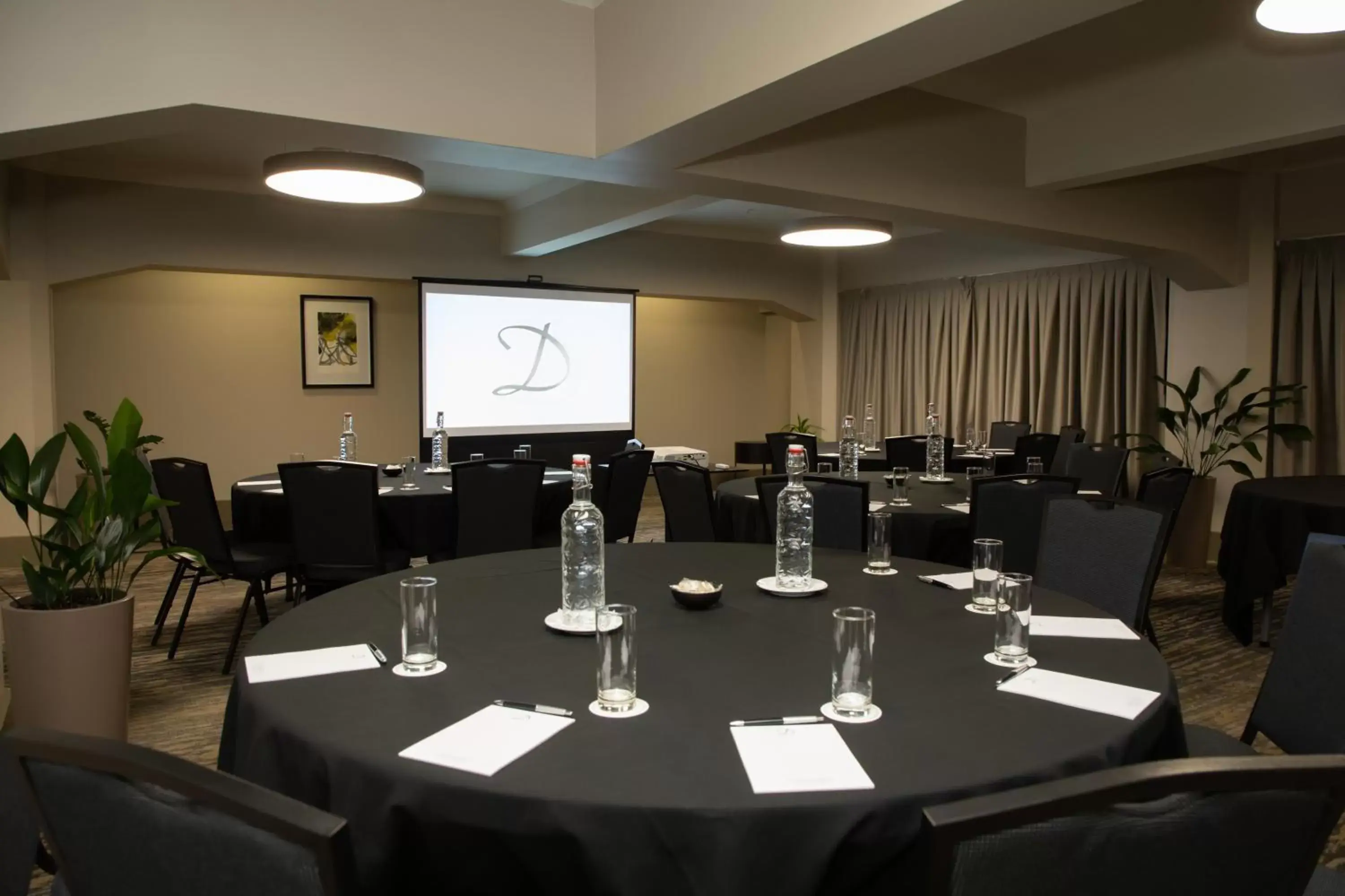 Banquet/Function facilities in Distinction Dunedin Hotel