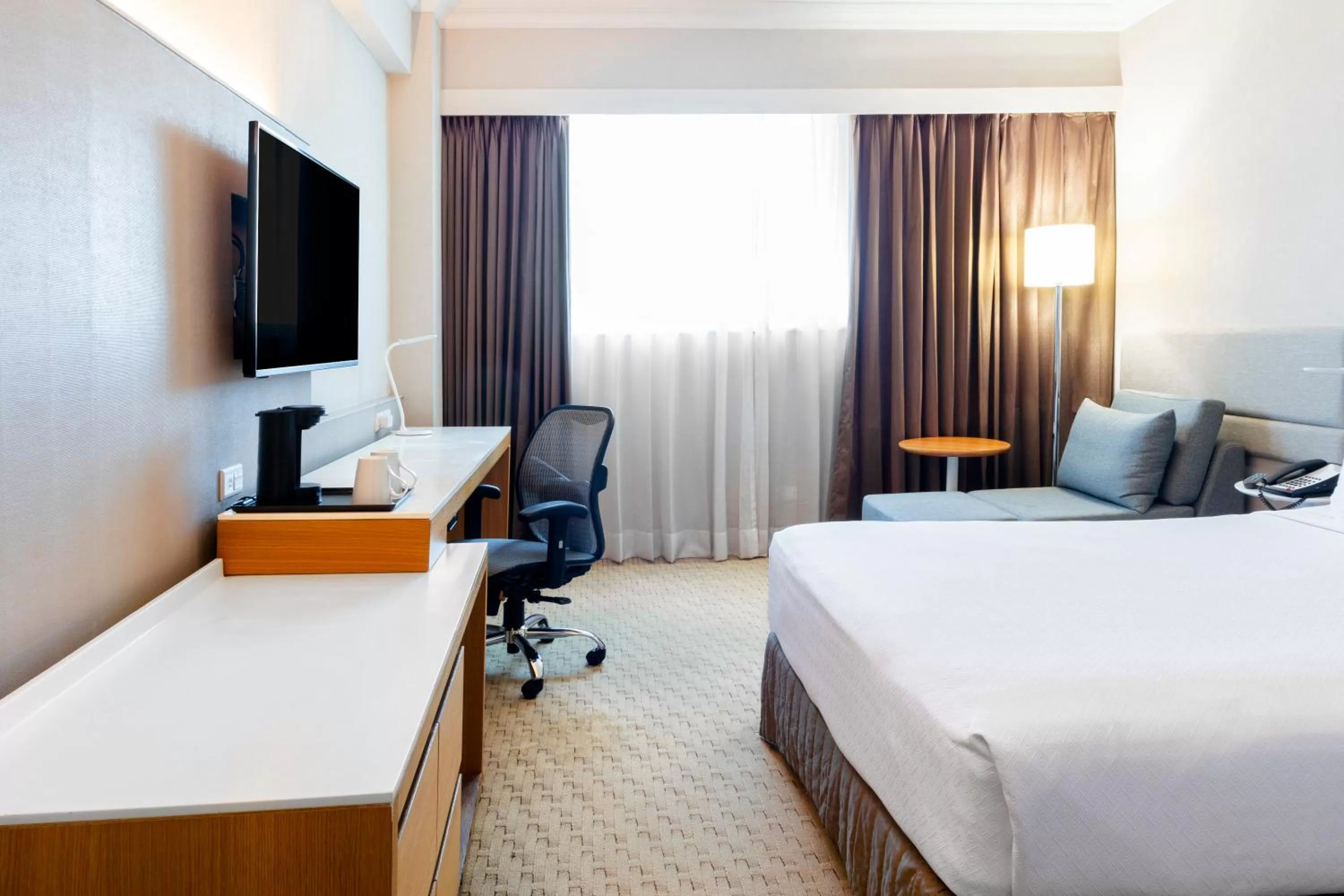 Photo of the whole room, Bed in Crowne Plaza Managua by IHG