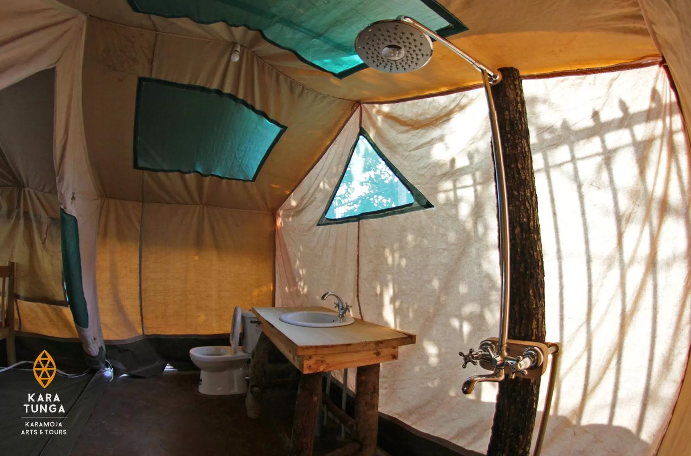 Shower in Kara-Tunga Safari Camp