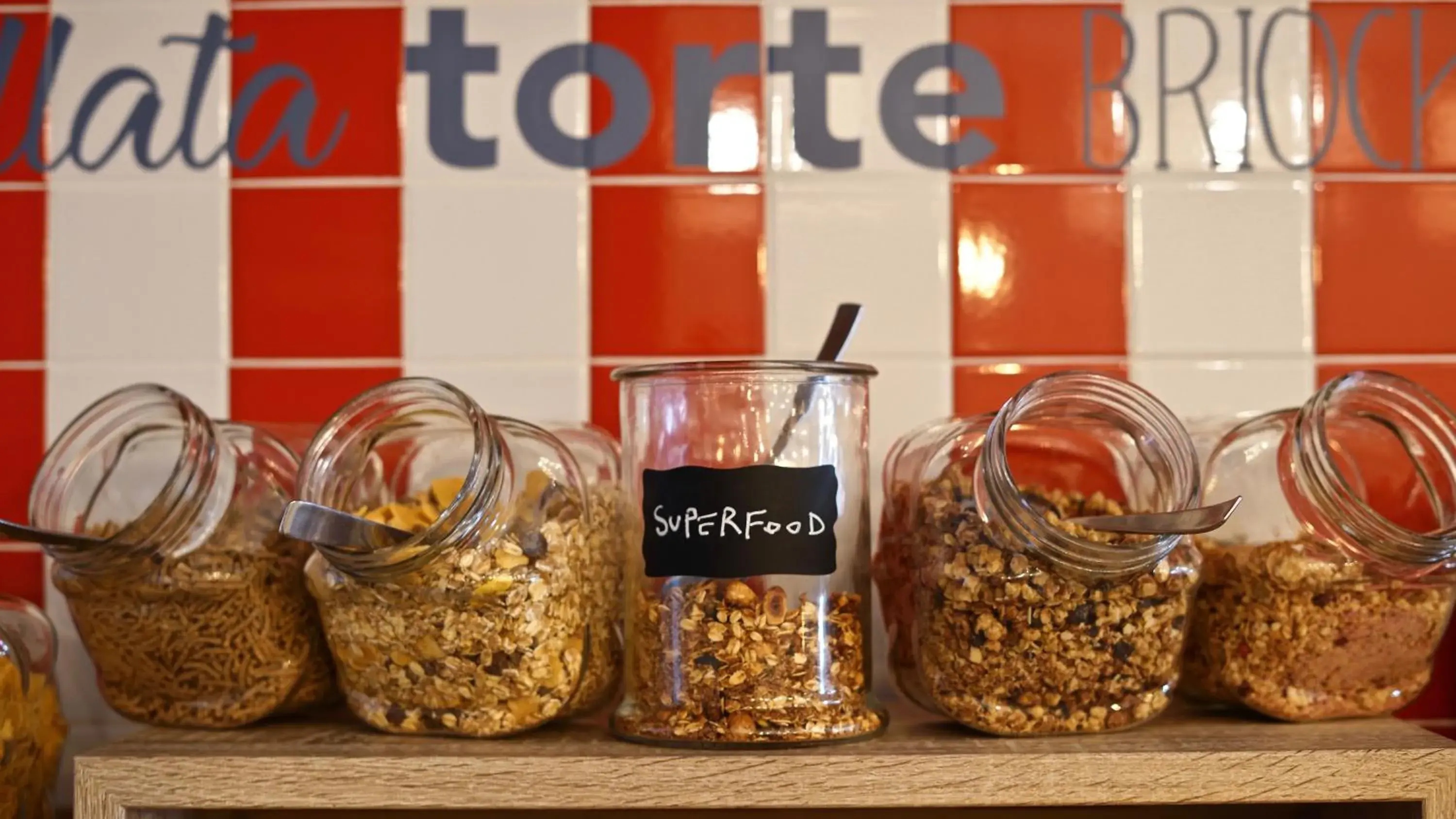 Food and drinks in Hotel LaMorosa Food and drinks in Hotel LaMorosa