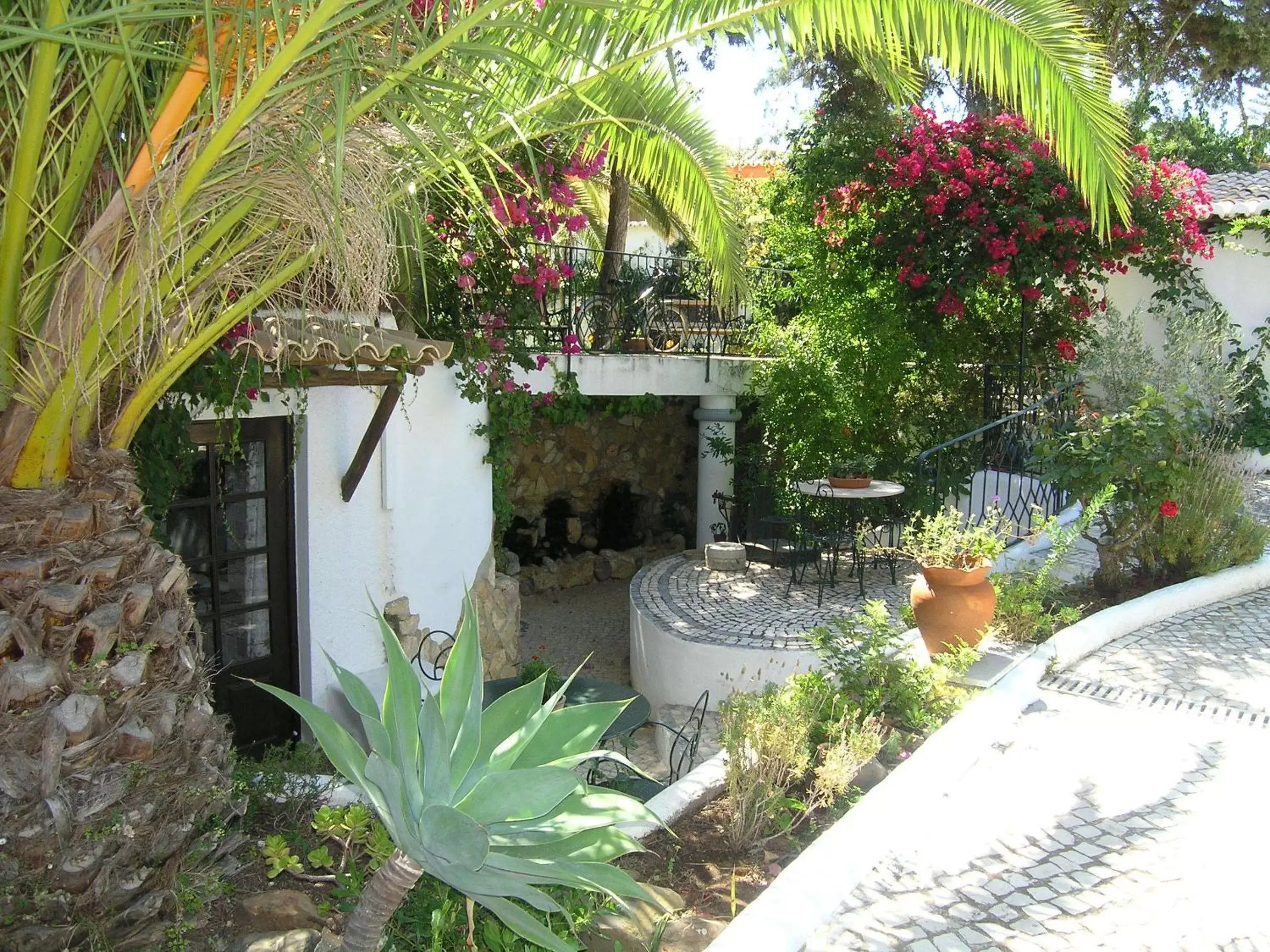 Garden in Uma Casa a Beira Sol