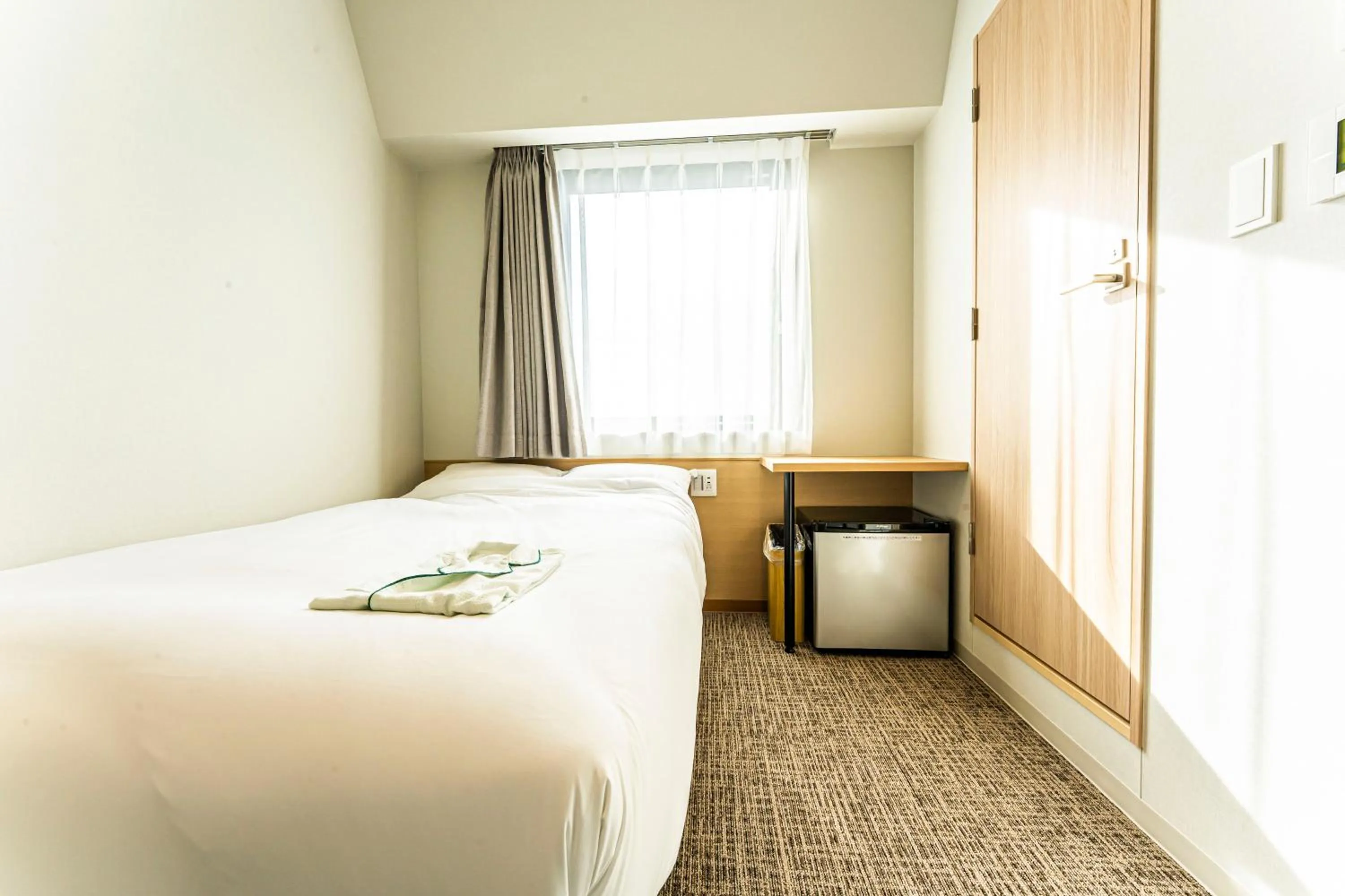 Photo of the whole room, Bed in CVS Bay Hotel