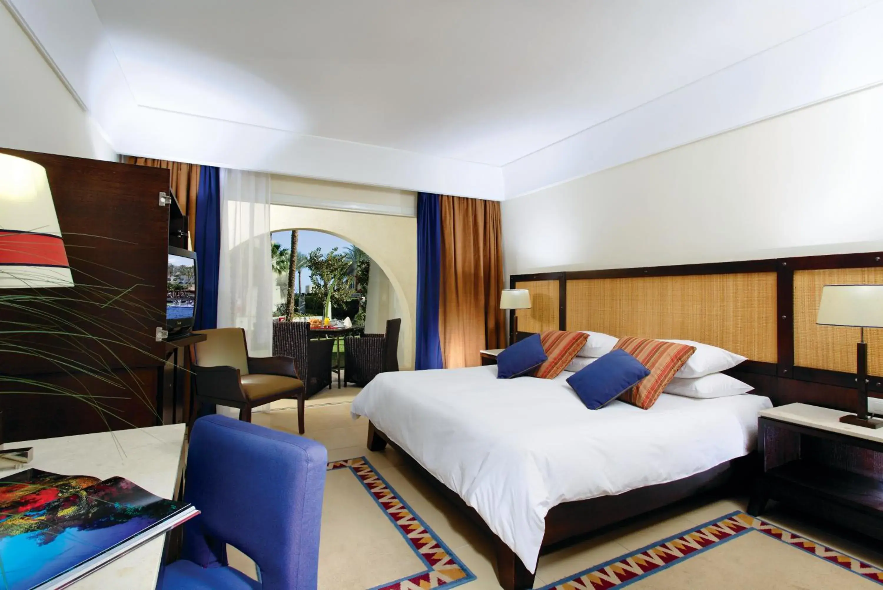 Bedroom in Grand Rotana Resort & Spa