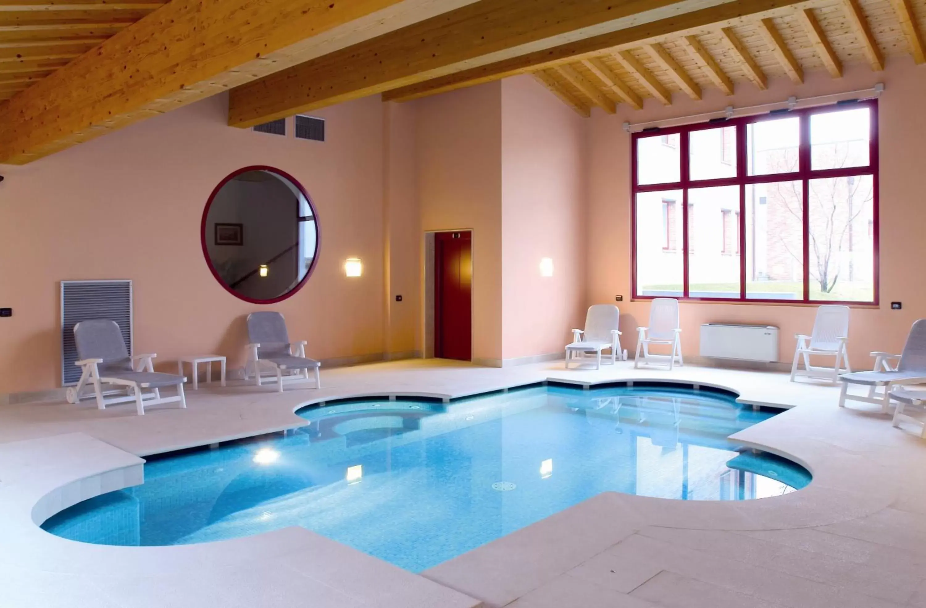 Swimming Pool in Hotel Vecchio Casello