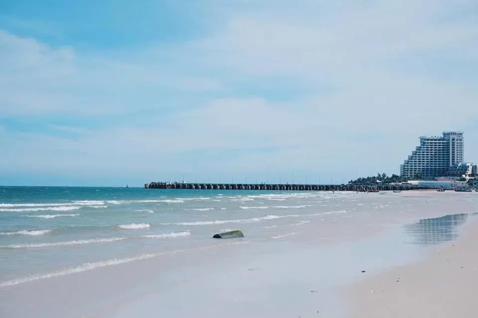 Beach in Green Gallery Beach Boutique Hotel