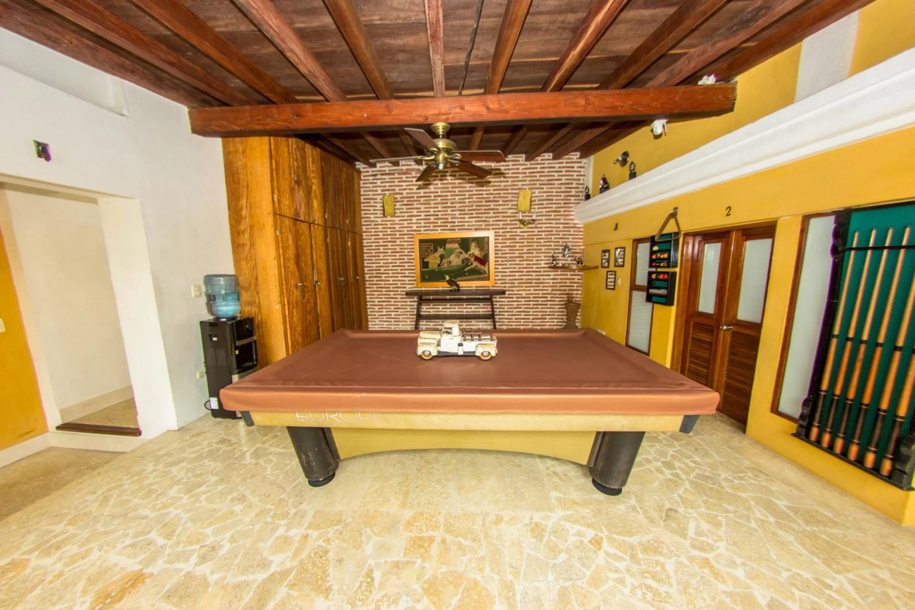 Billiard in Hotel Casa Gloria Boutique