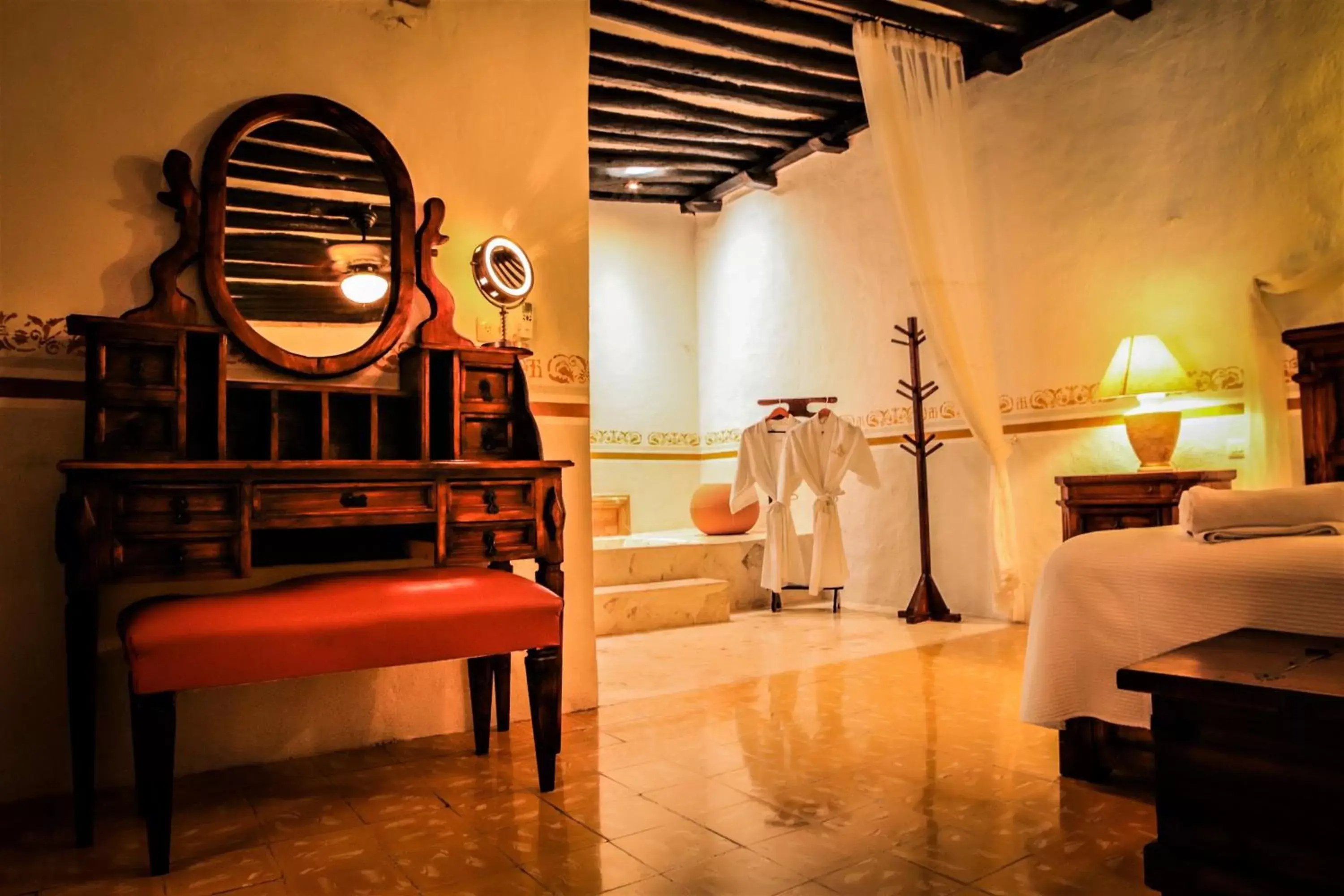 Bedroom, Restaurant/Places to Eat in Casa Tia Micha