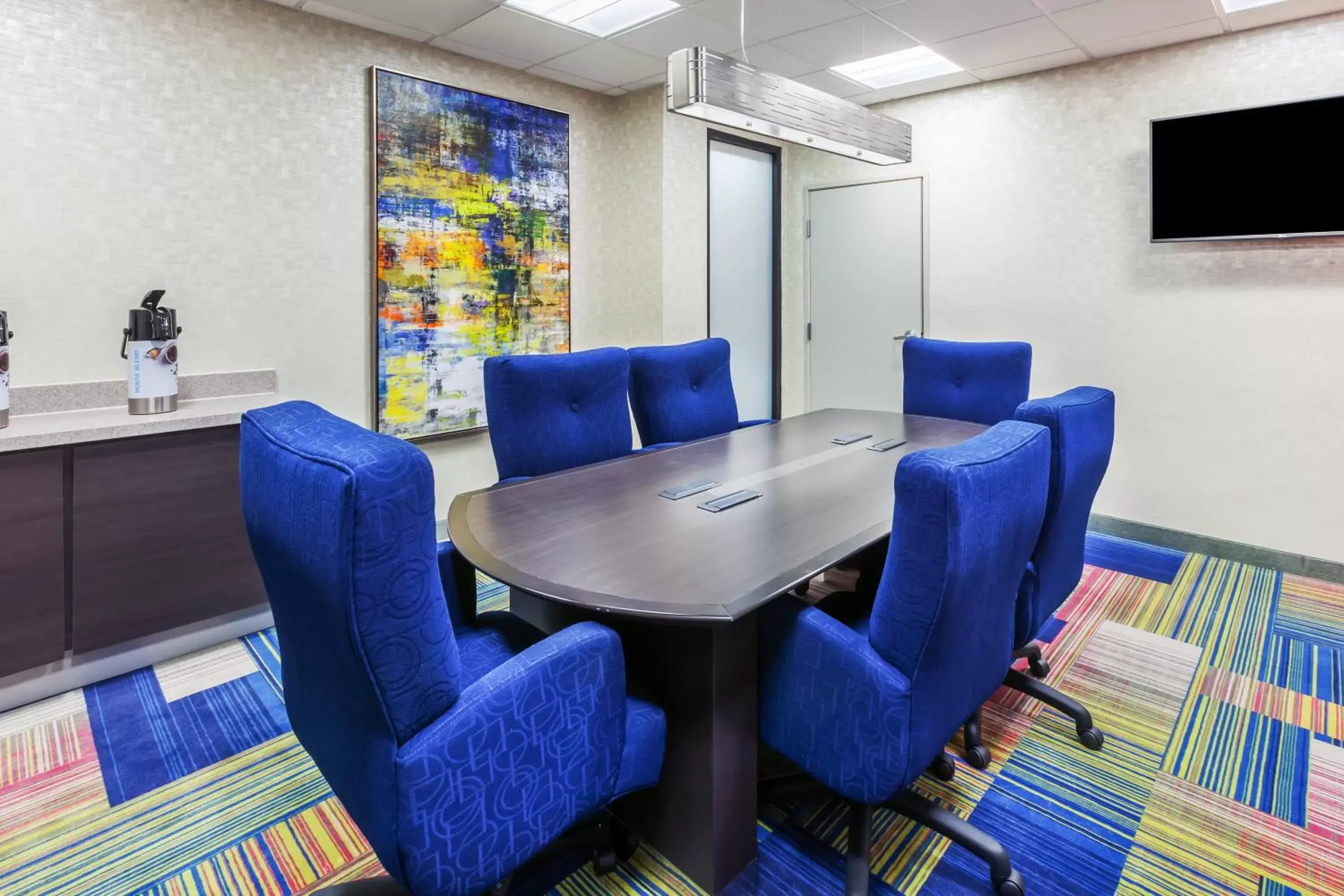 Meeting/conference room in Holiday Inn Express Hotel and Suites Houston East, an IHG Hotel