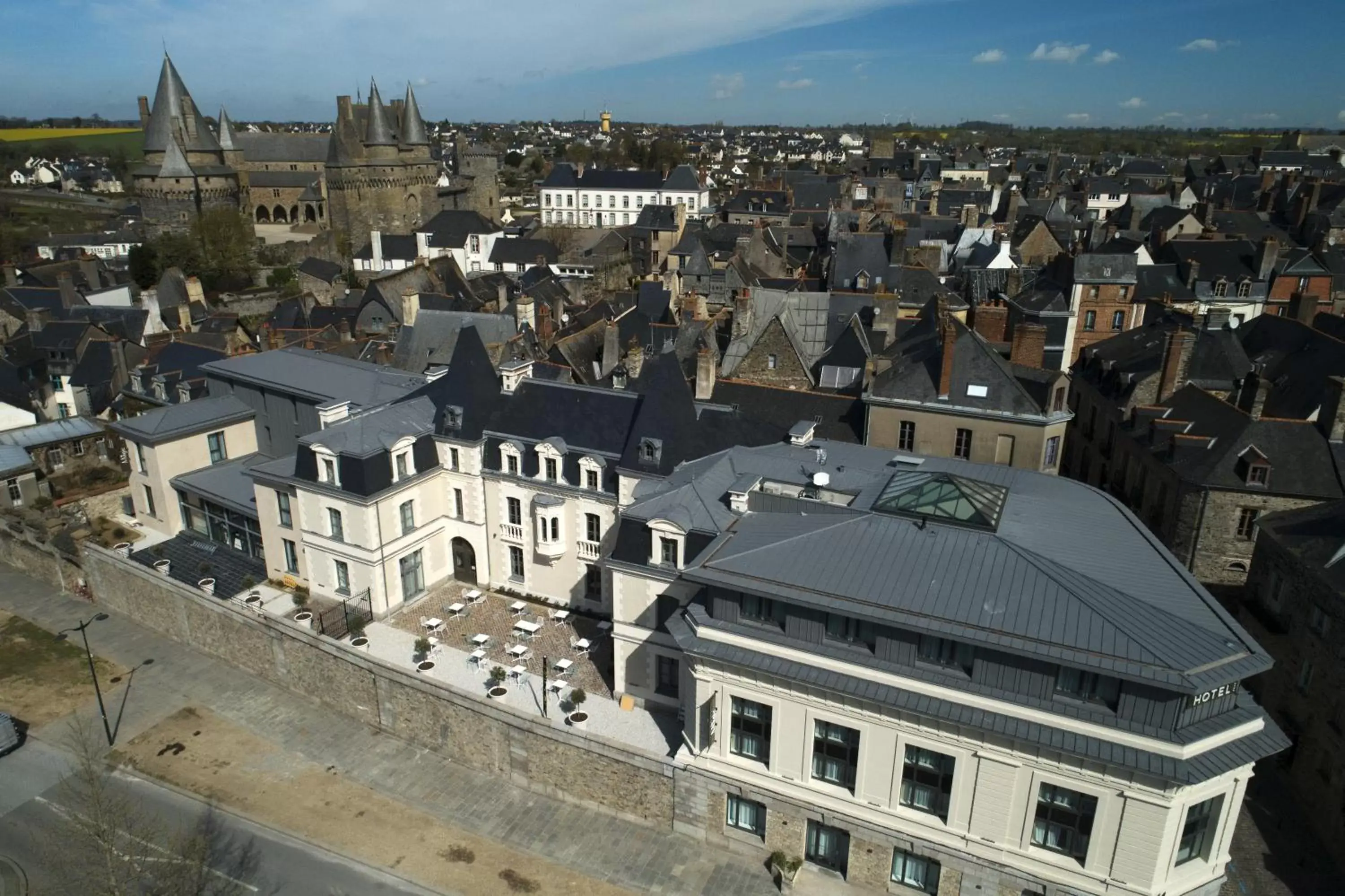 Neighbourhood, Bird's-eye View in Le Magic Hôtel & Spa