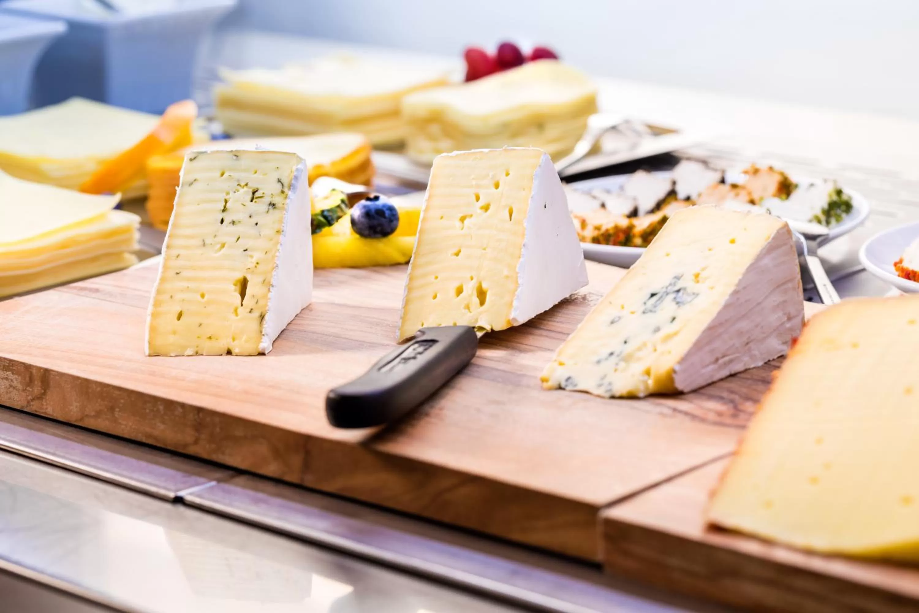 Buffet breakfast in Hotel Vis à vis