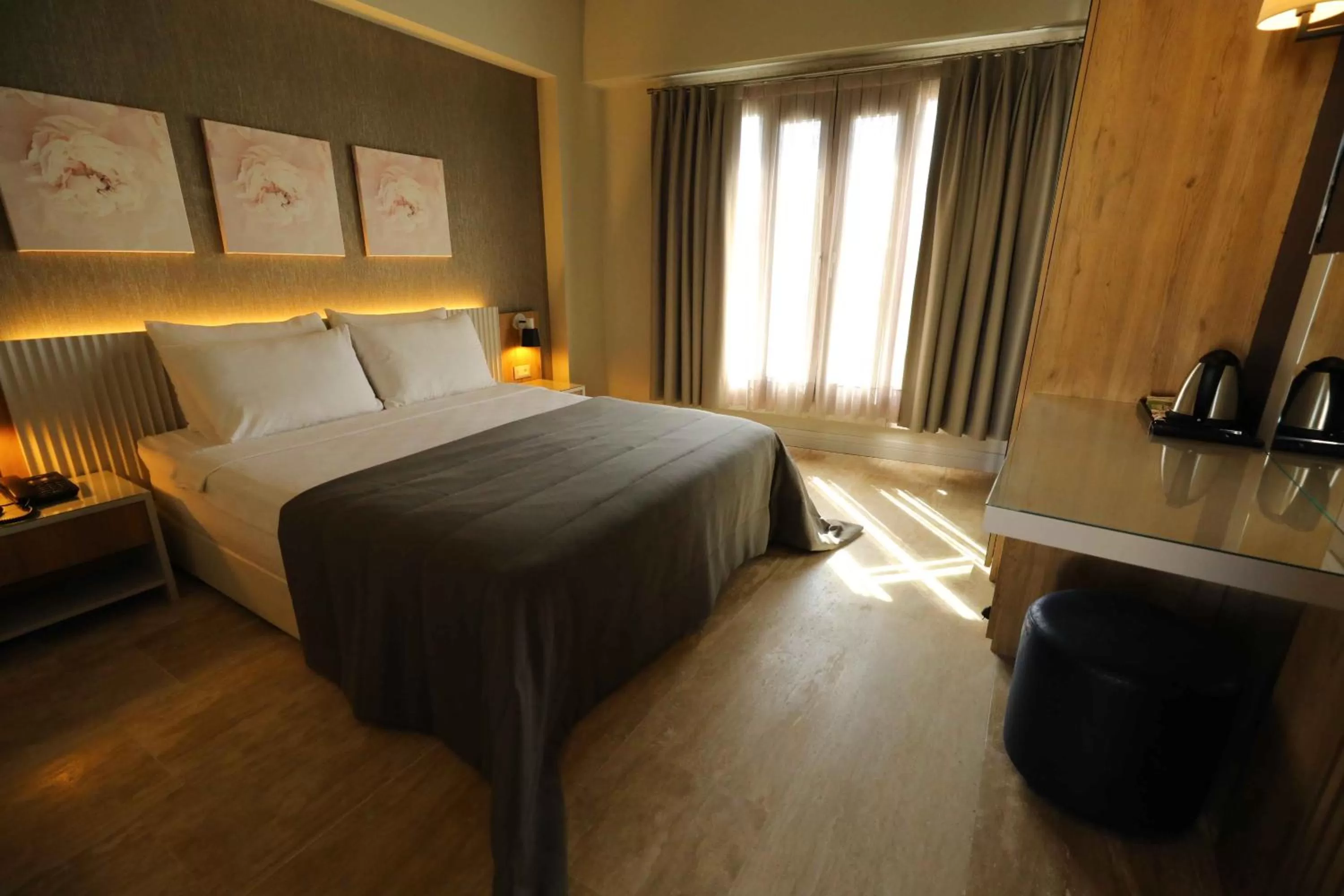 Coffee/tea facilities, Bed in Ariel Hotel Alaçatı