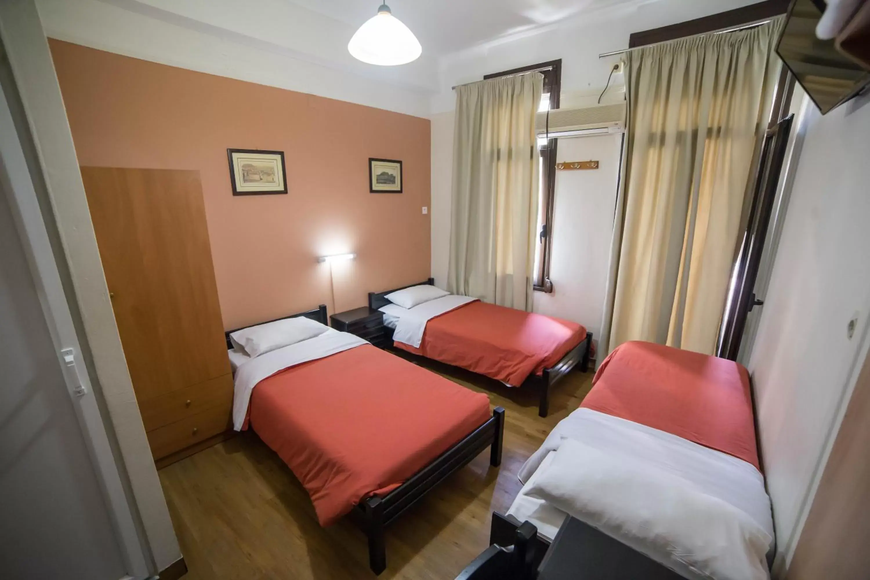 Bed in Tempi Hotel