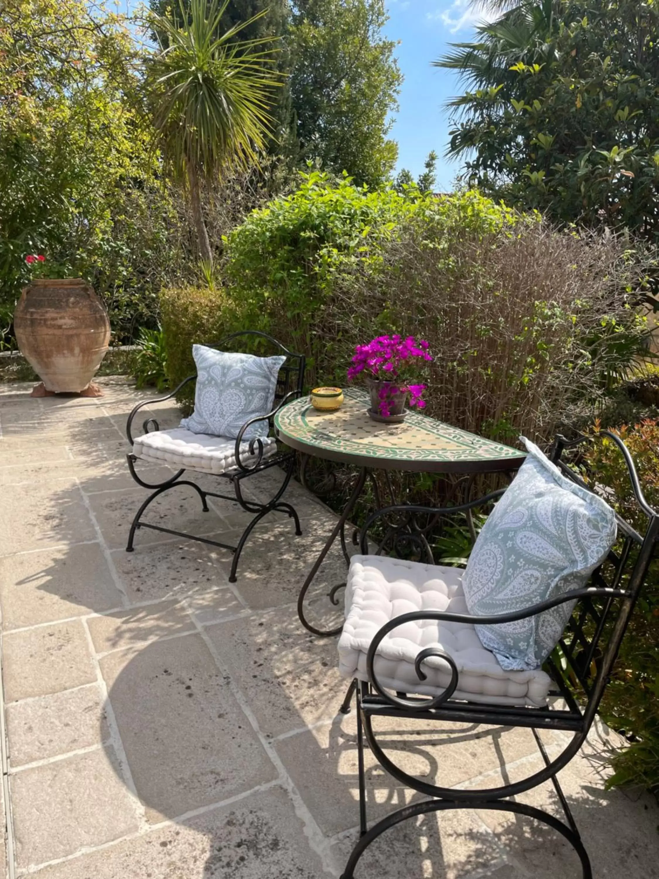 Patio/Outdoor Area in La Maison de Platane B&B