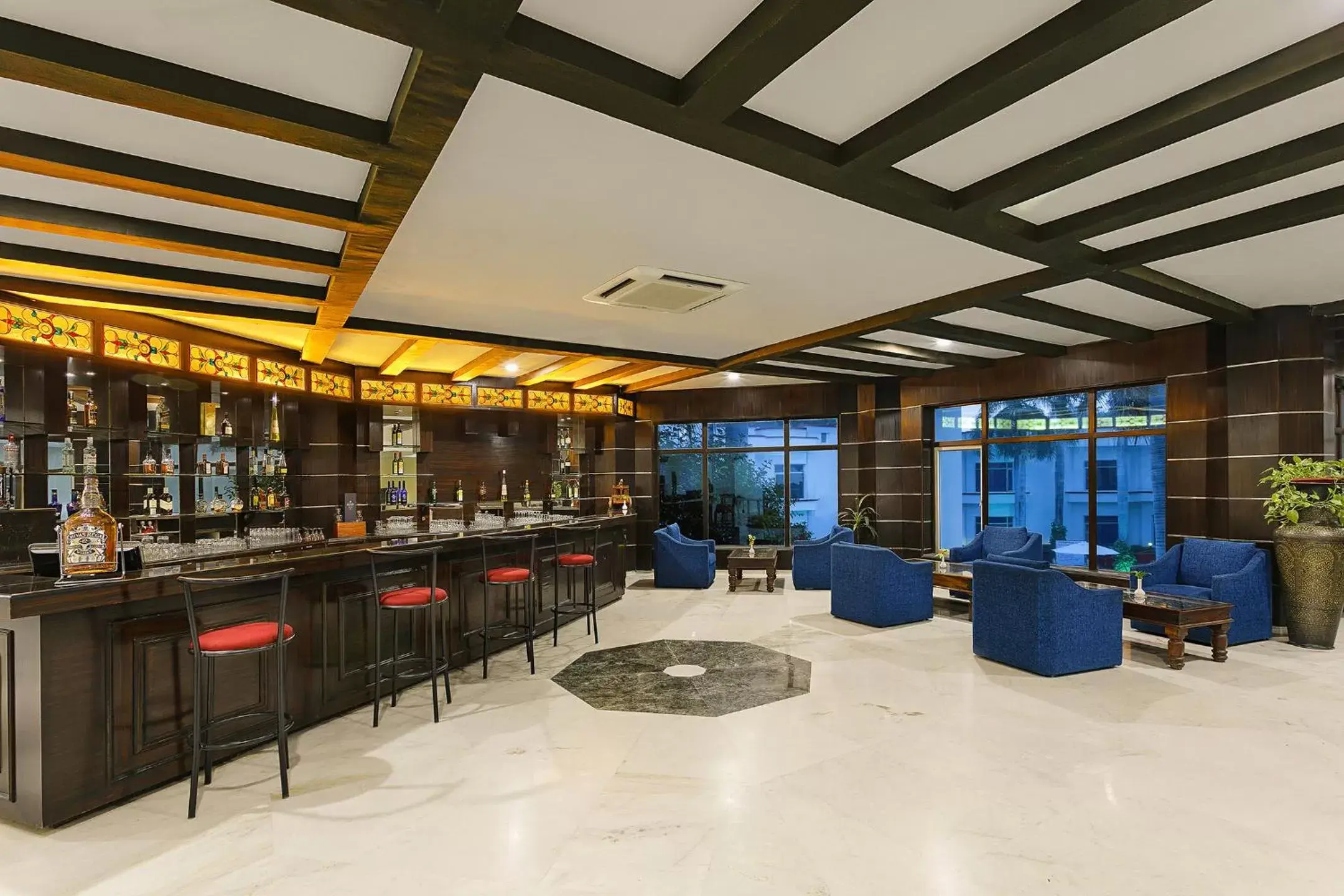 Alcoholic drinks, Lounge/Bar in Ramada Khajuraho