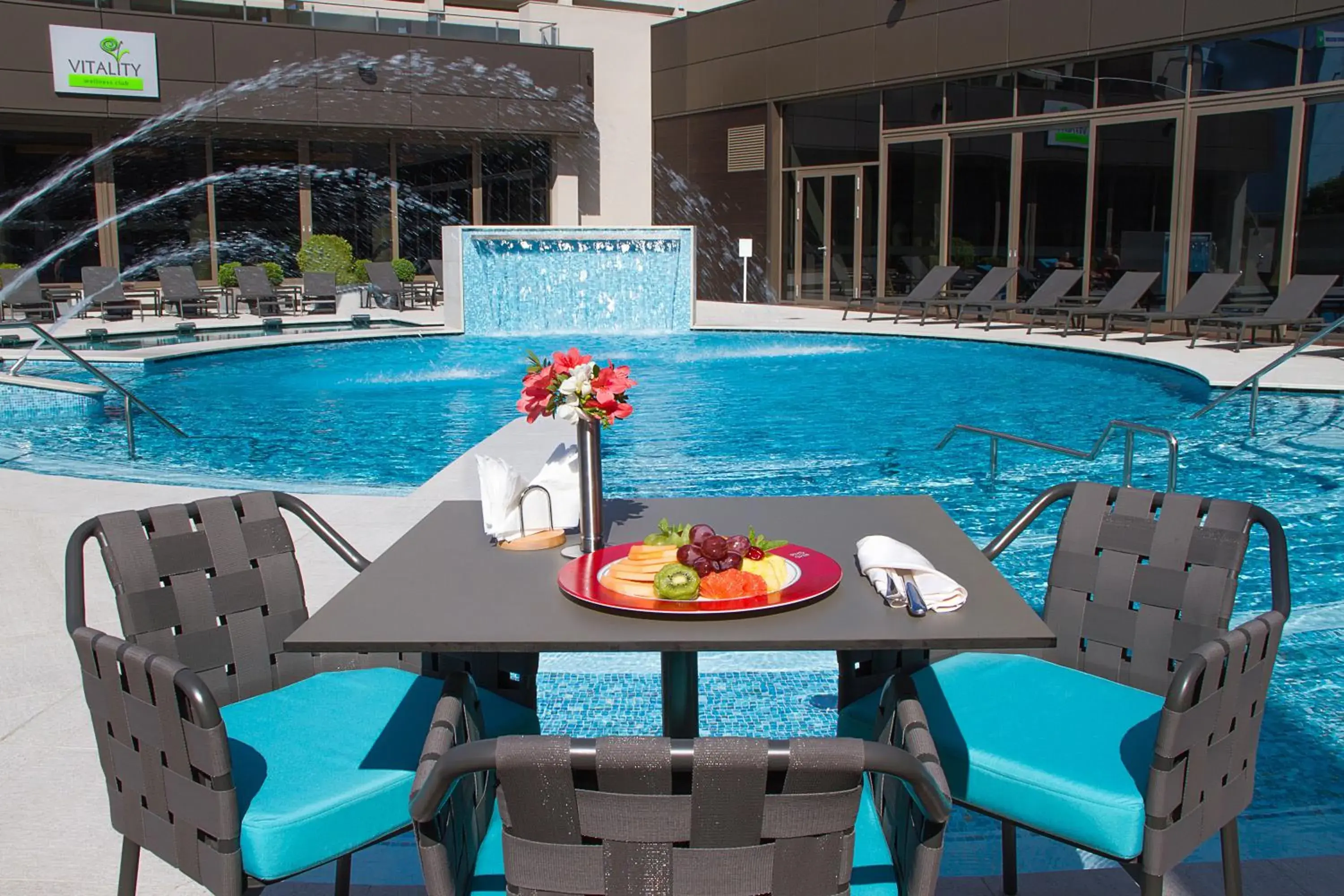 Meals, Swimming Pool in Ramada Plaza by Wyndham Bucharest Convention Center