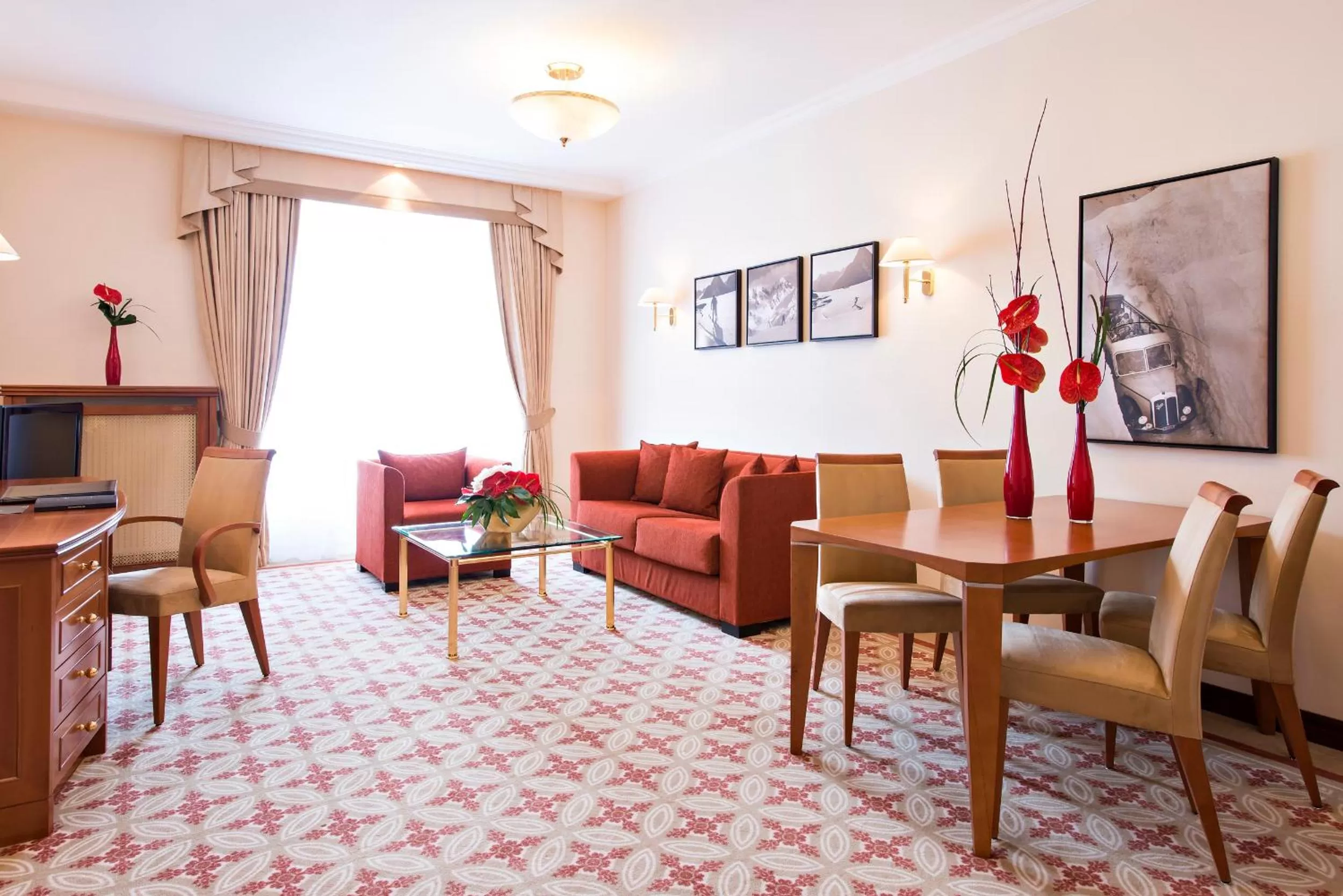 Deluxe One Bedroom Suite in Grand Hotel des Bains Kempinski