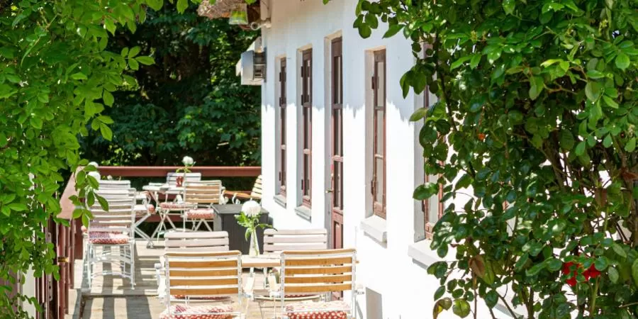 Property building in Bromølle Kro