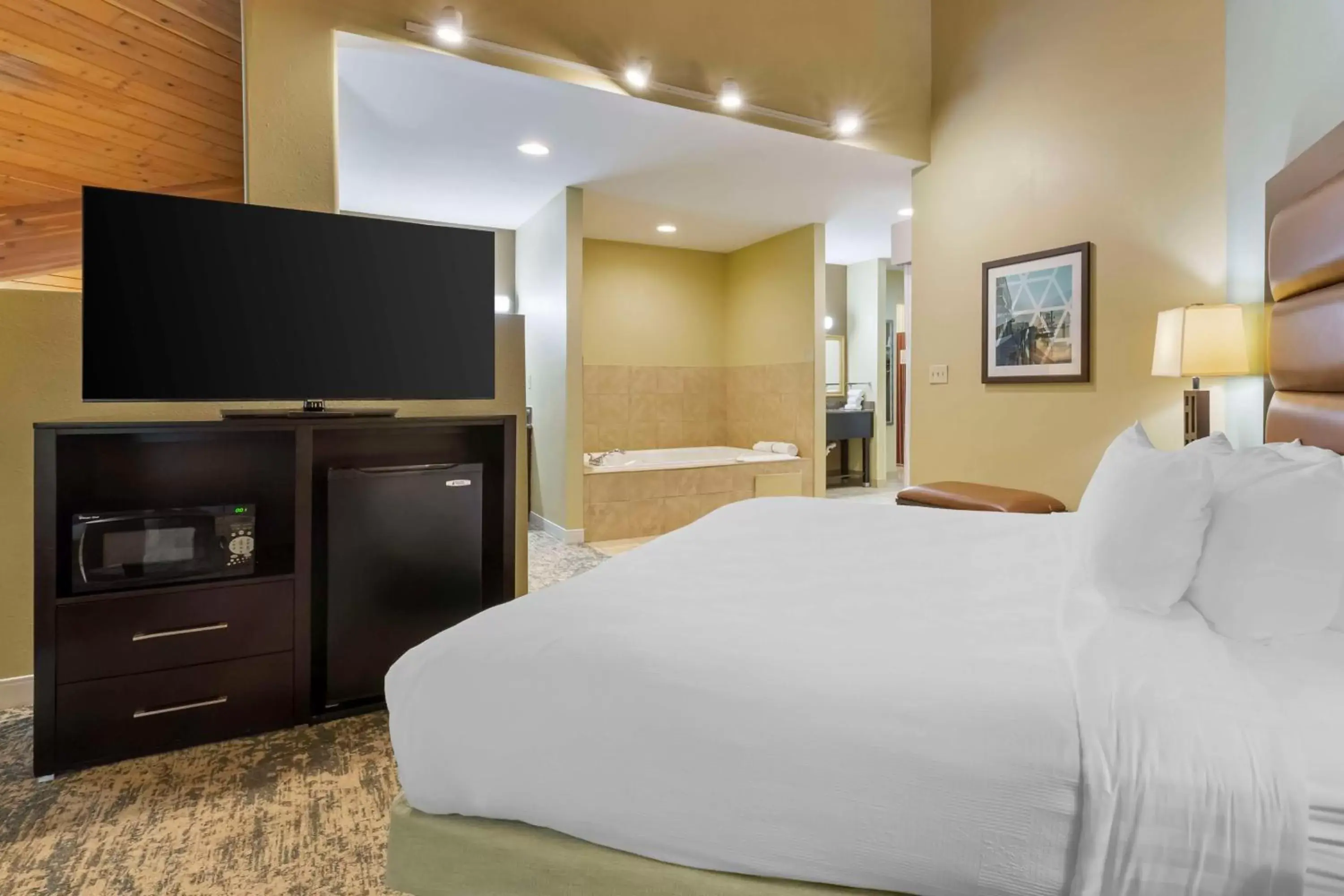 Bedroom, Bed in Best Western Plus Wilmington/Carolina Beach