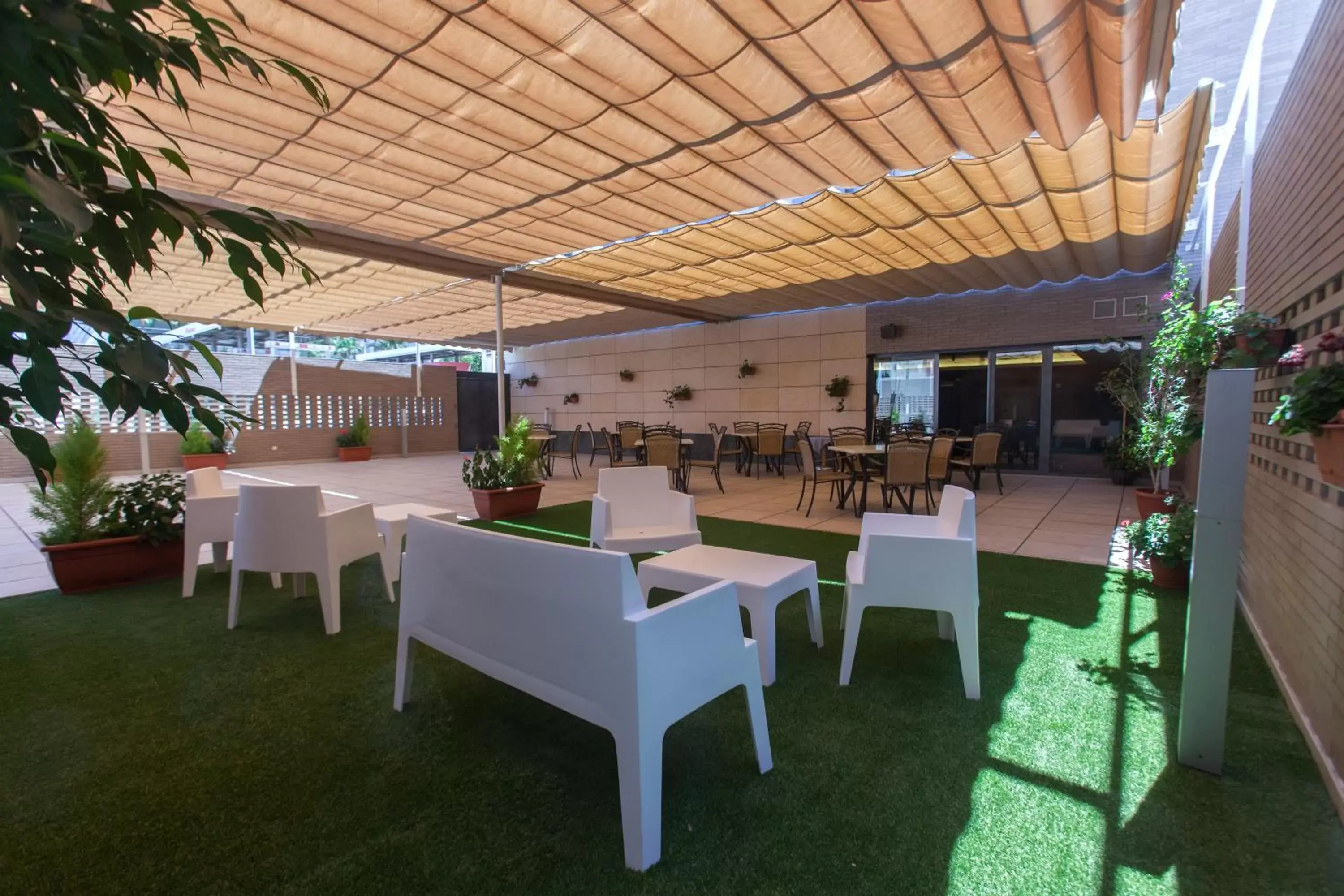 Balcony/Terrace, Restaurant/Places to Eat in Sercotel Gran Fama