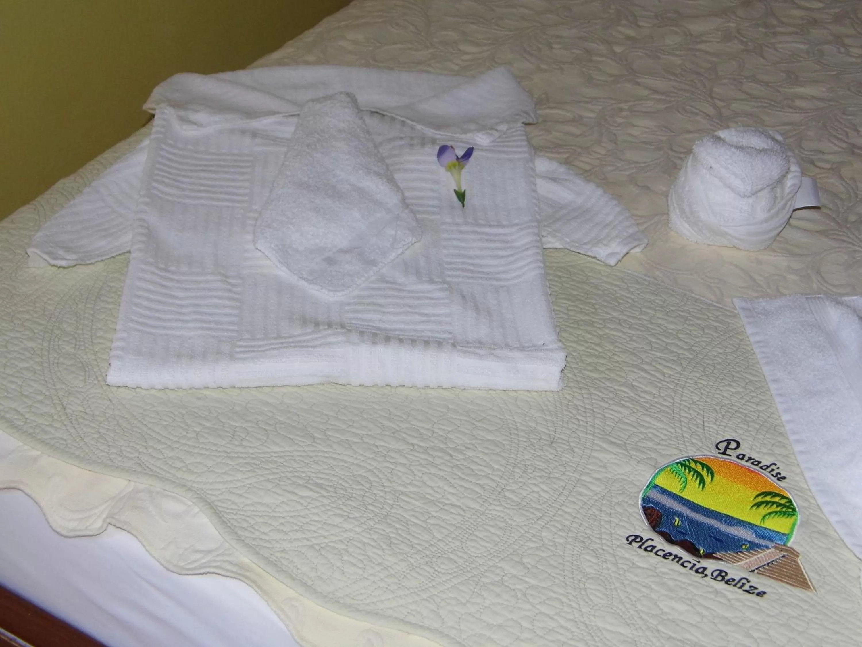 Alan's Paradise Hotel