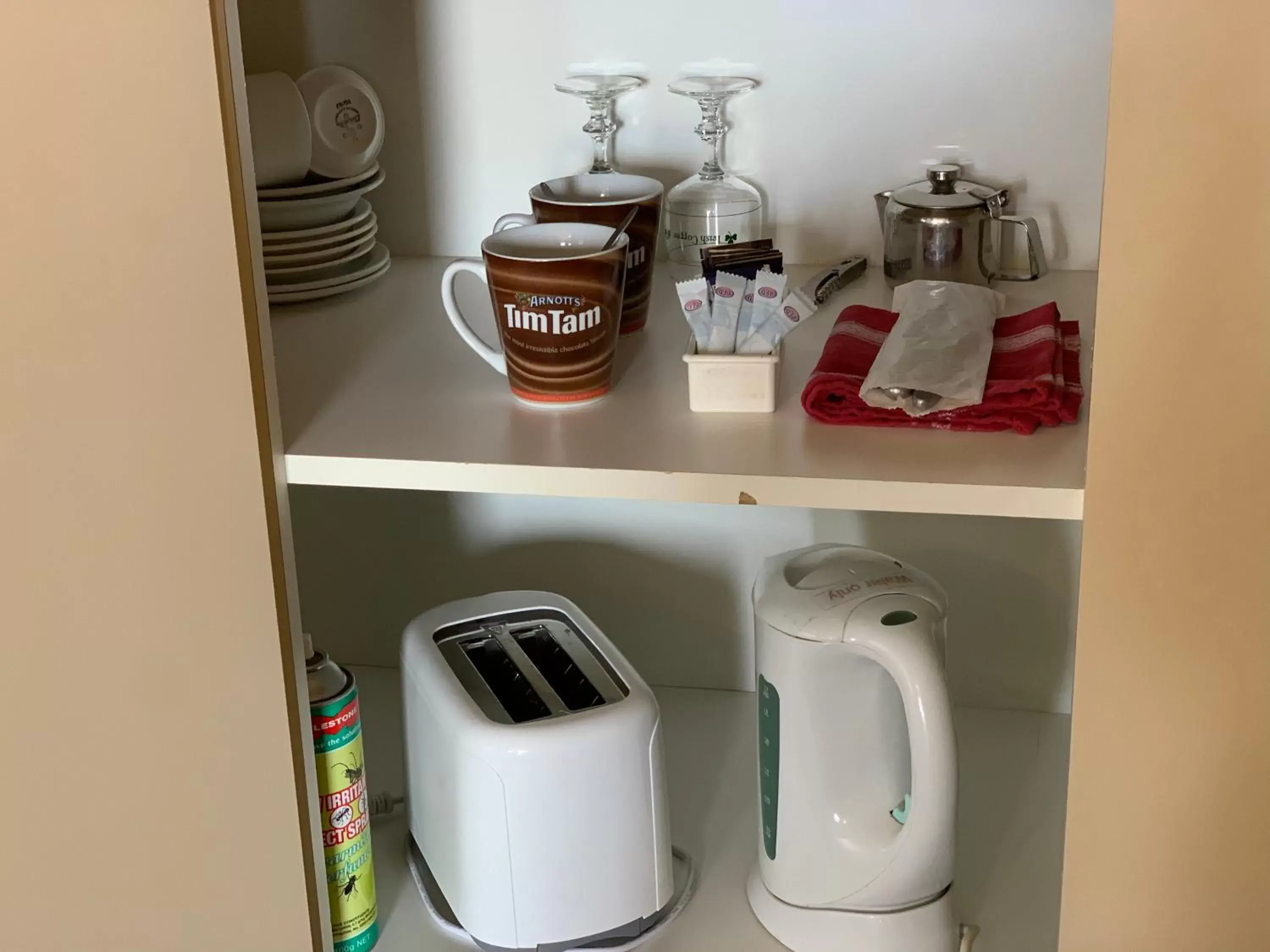 Coffee/Tea Facilities in Newell Motor Inn Narrandera