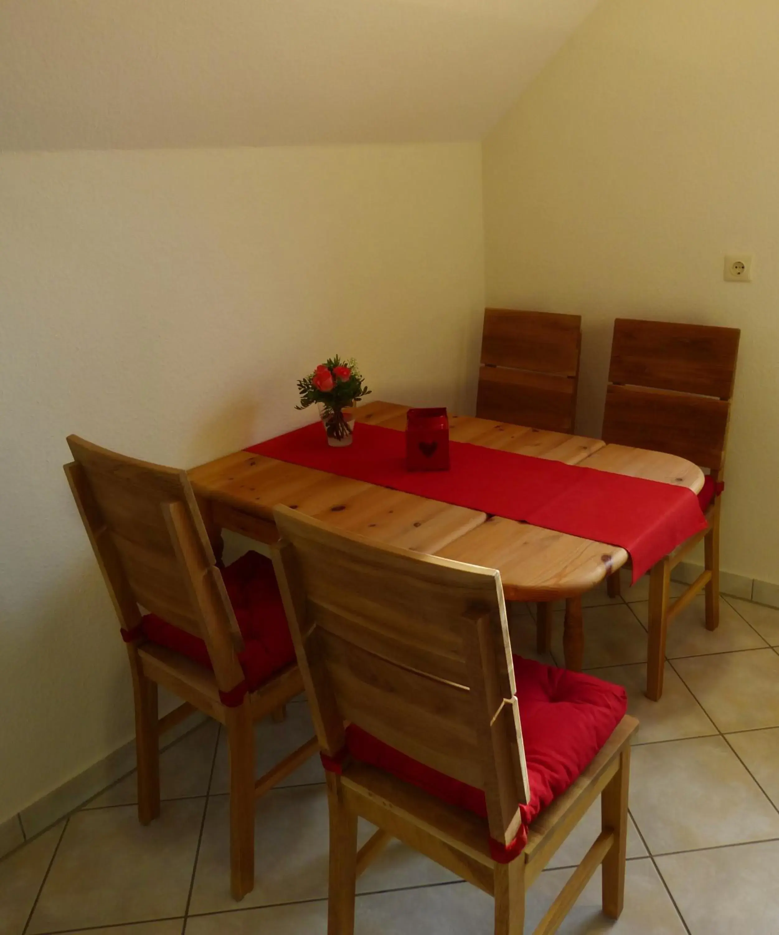 Dining Area in Landhaus Bolzum