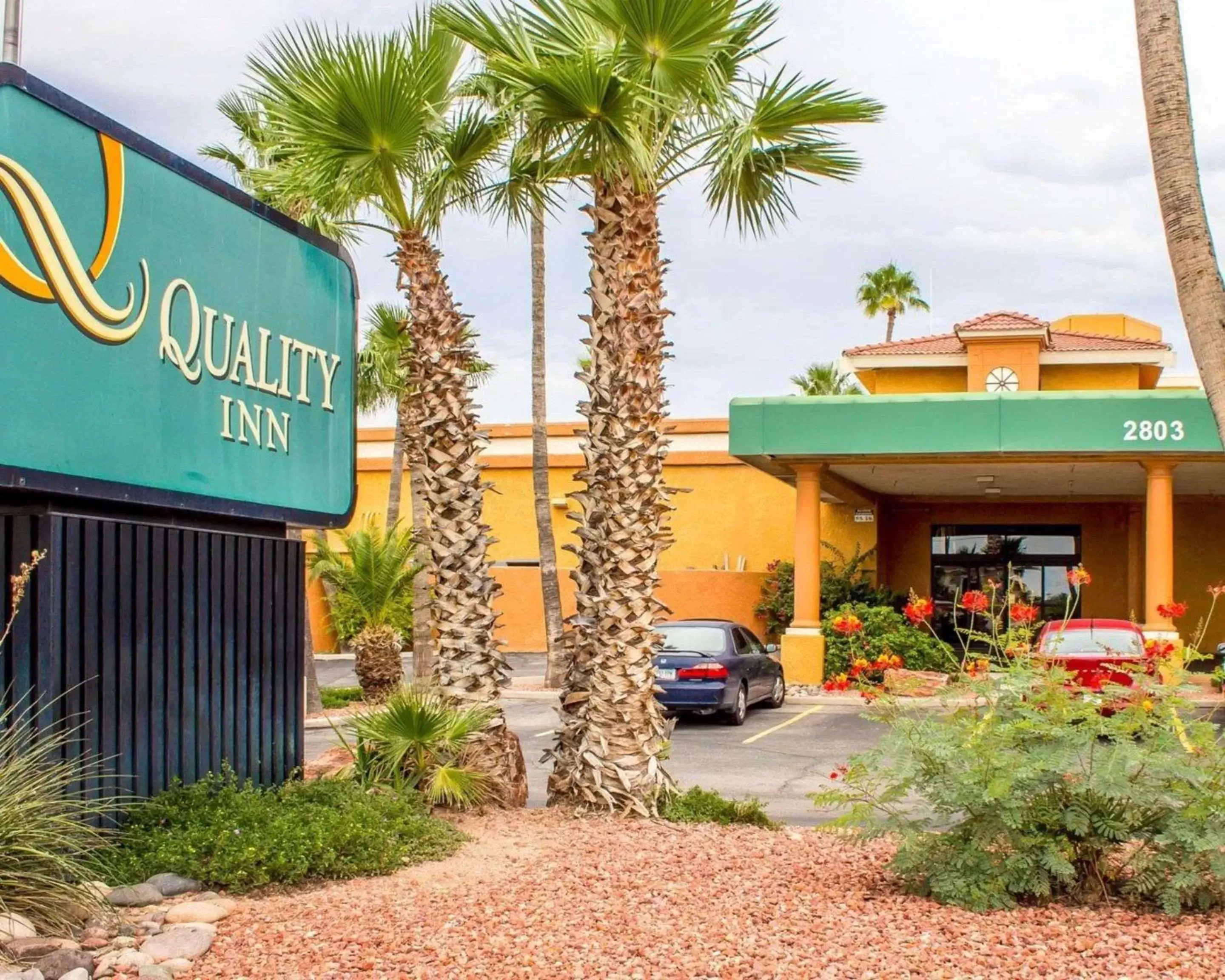 Property Building in Quality Inn - Tucson Airport
