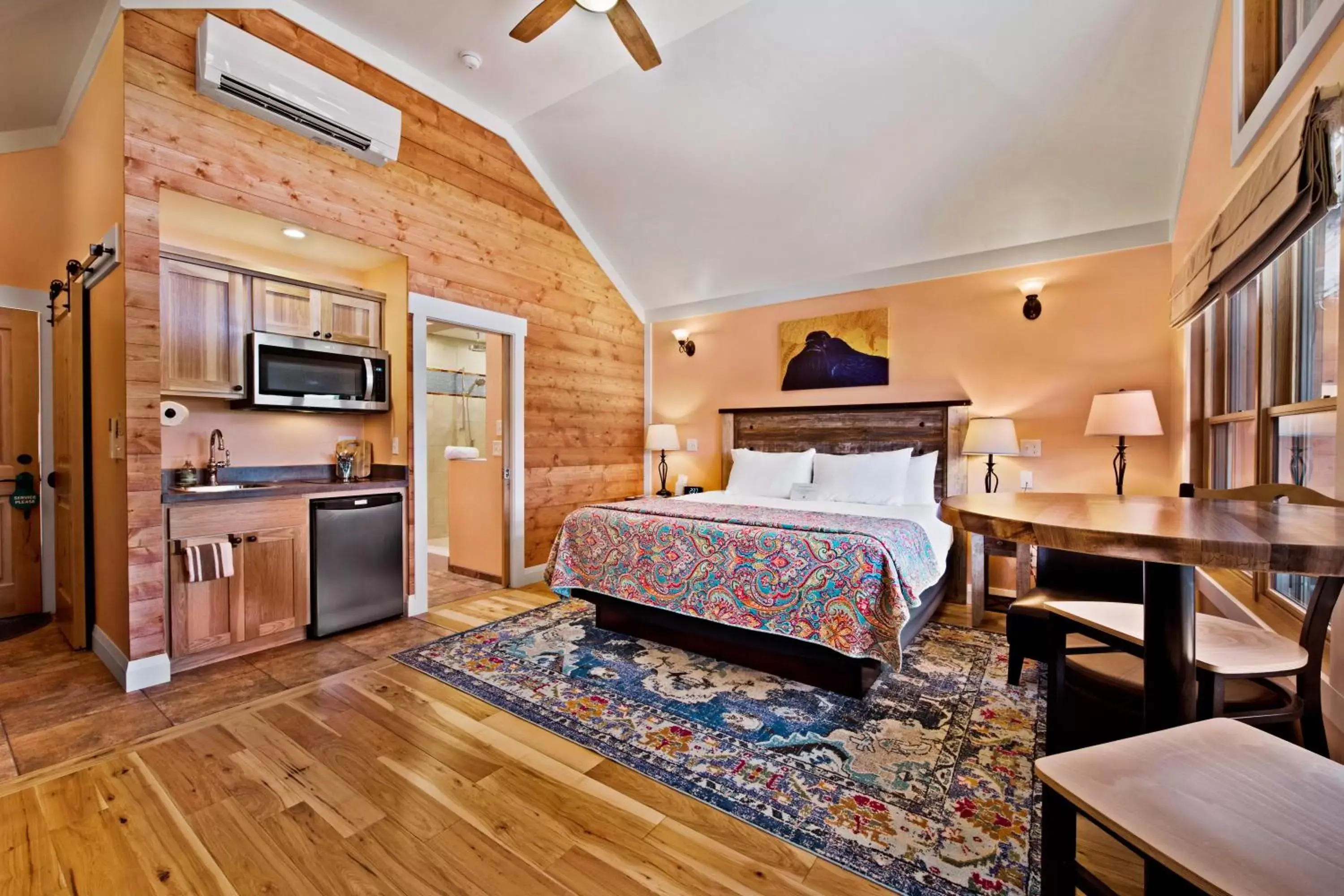 Kitchen or kitchenette, Bed in Moab Springs Ranch