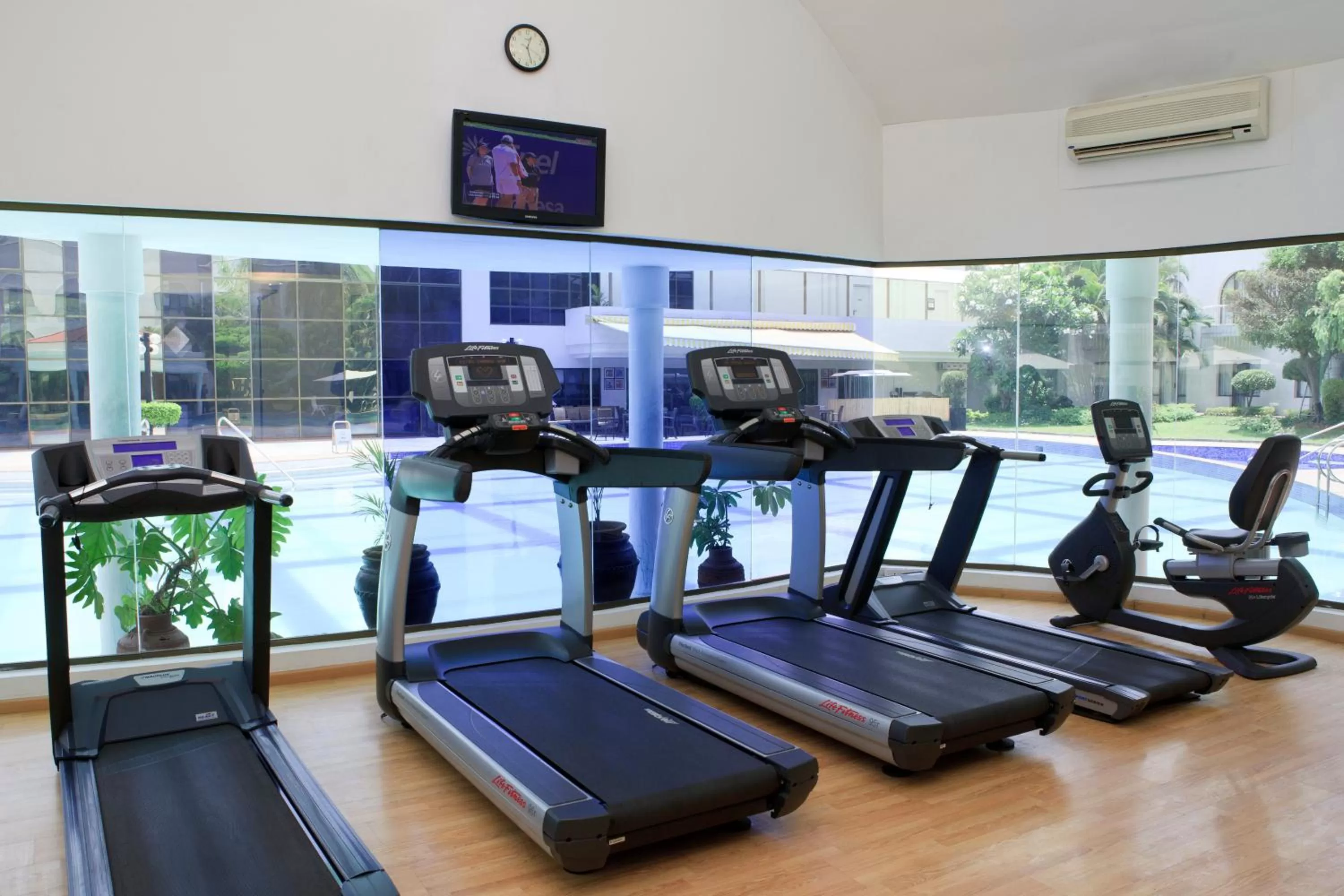 Fitness centre/facilities in Lemon Tree Hotel, Aurangabad