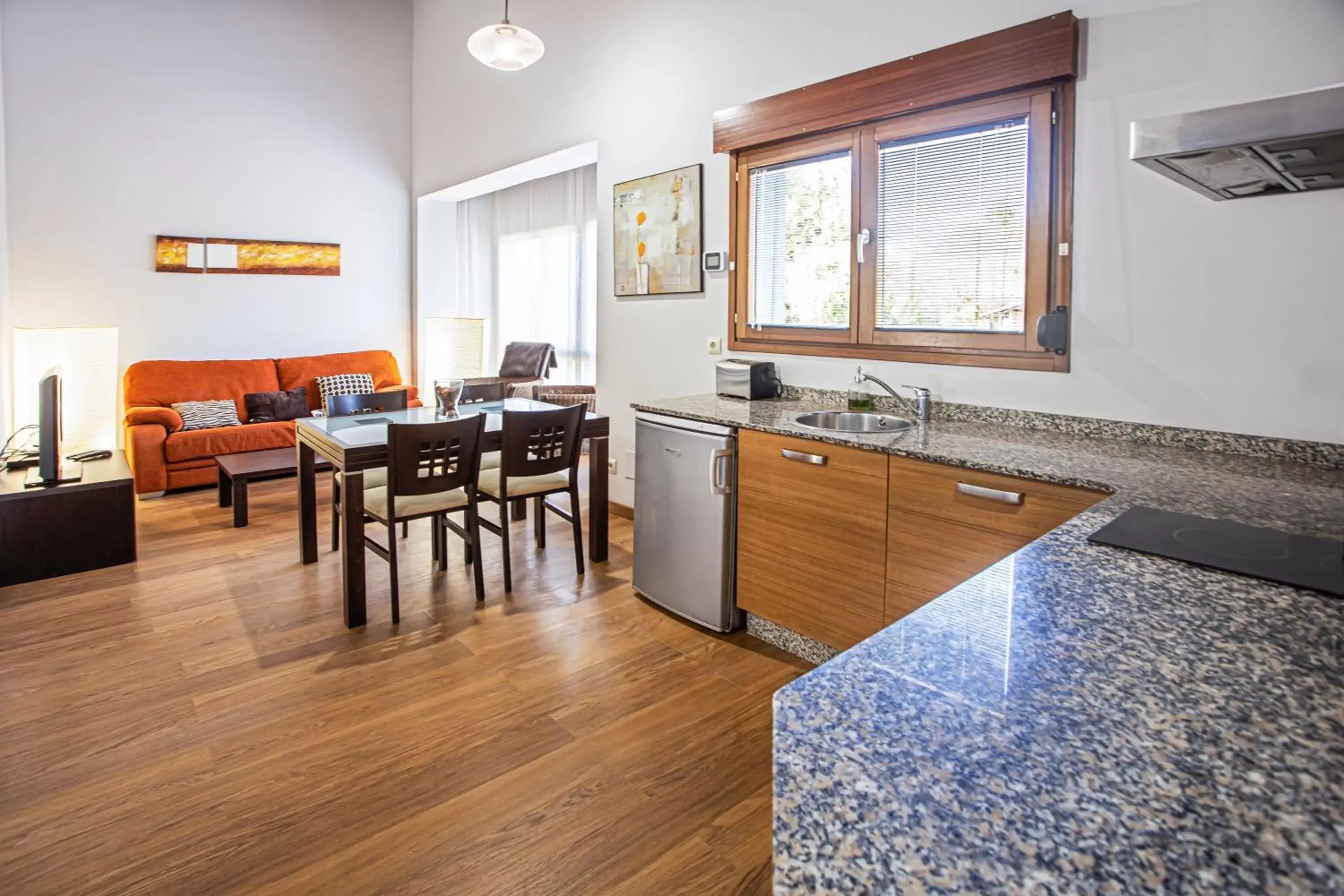 Kitchen or kitchenette, Dining Area in La Casona Encanto Rural