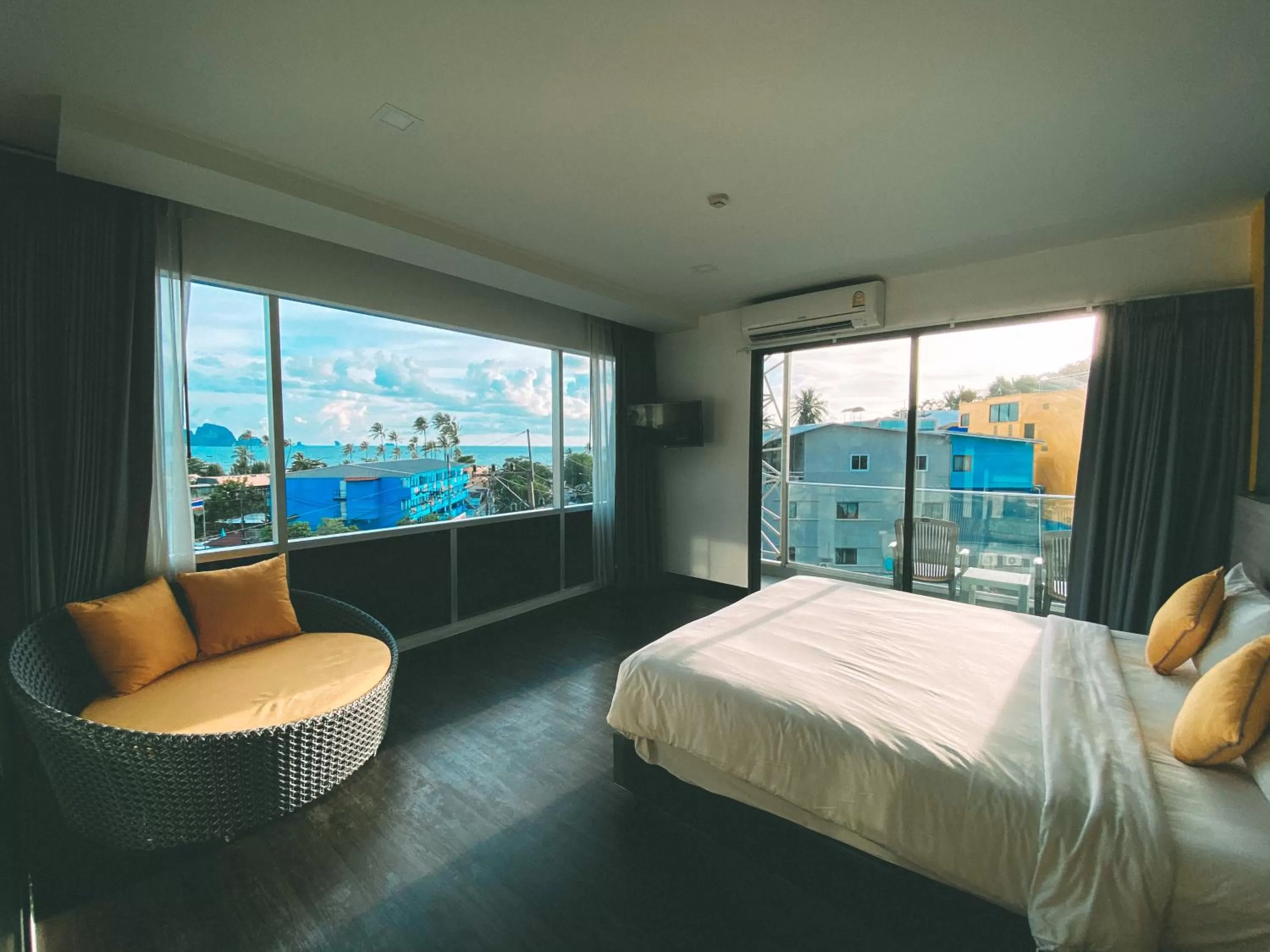 Bed in Wake Up Aonang Hotel