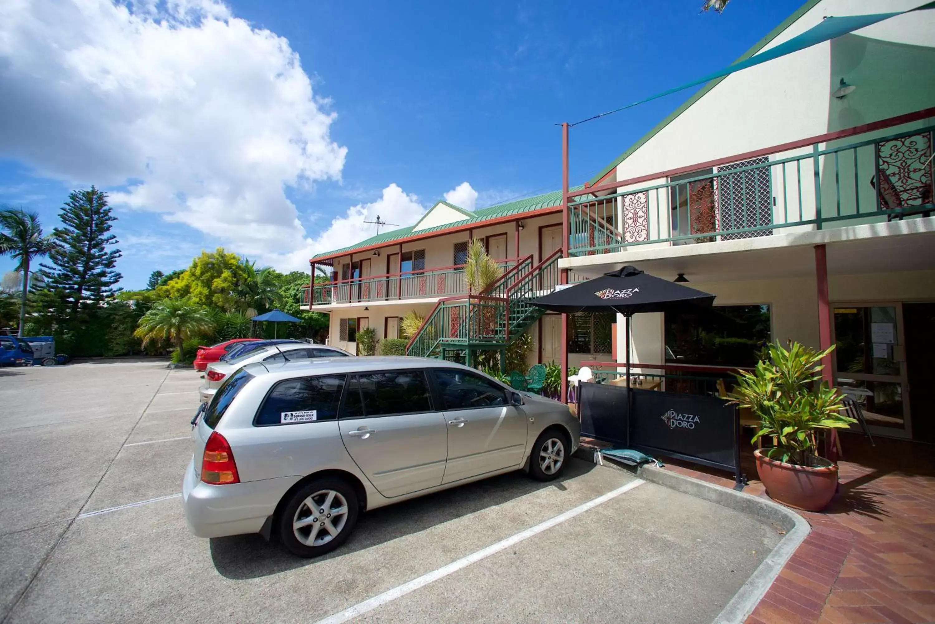 Property Building in Ingenia Holidays Taigum (Formerly Colonial Village)