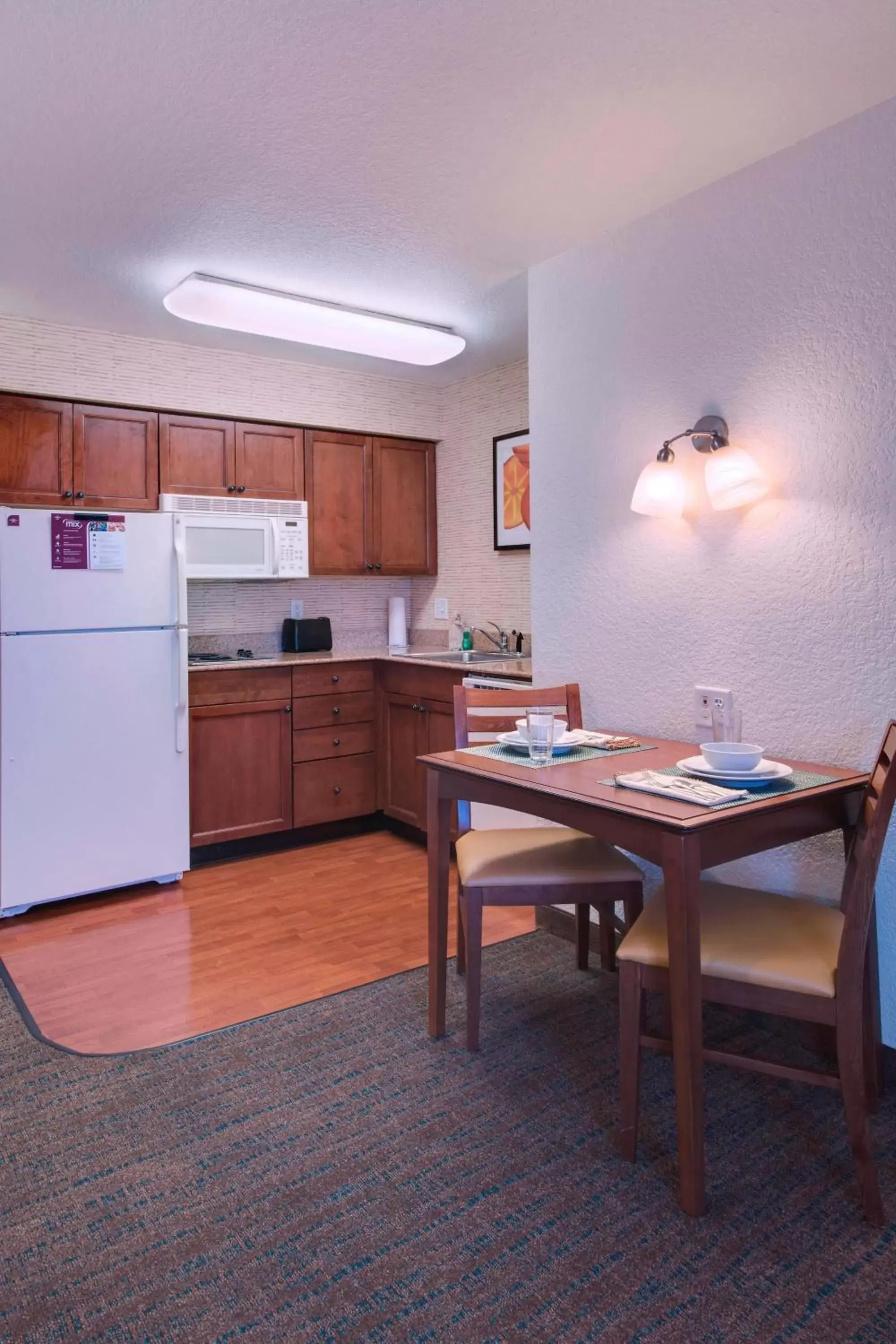 Bedroom, Kitchen/Kitchenette in Residence Inn Columbia