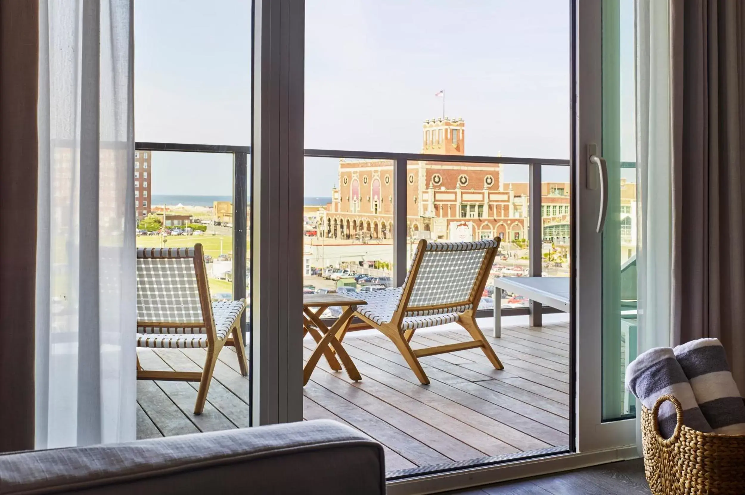 Balcony/Terrace in Asbury Ocean Club Hotel