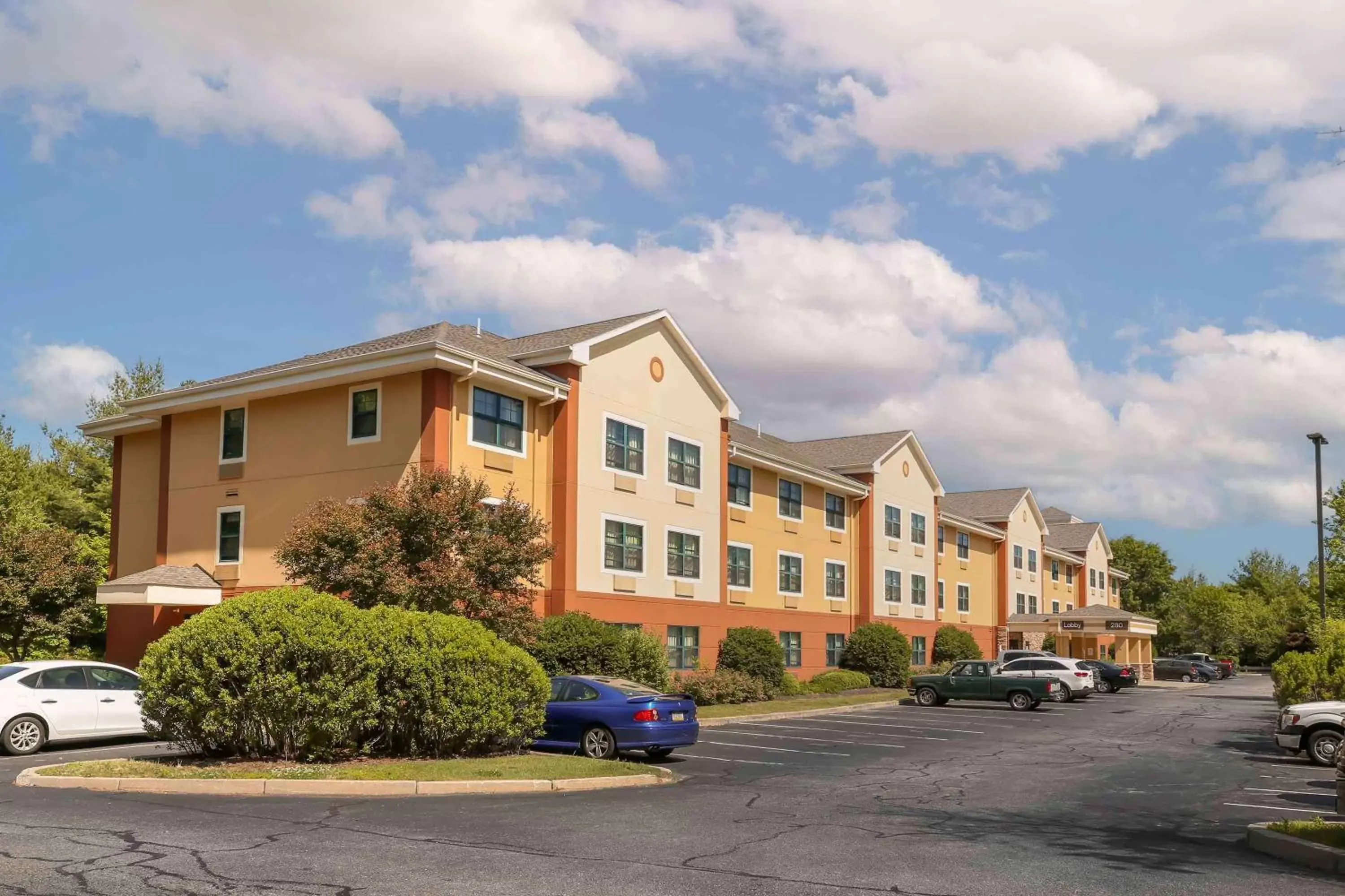 Property Building in Extended Stay America Suites - Foxboro - Norton