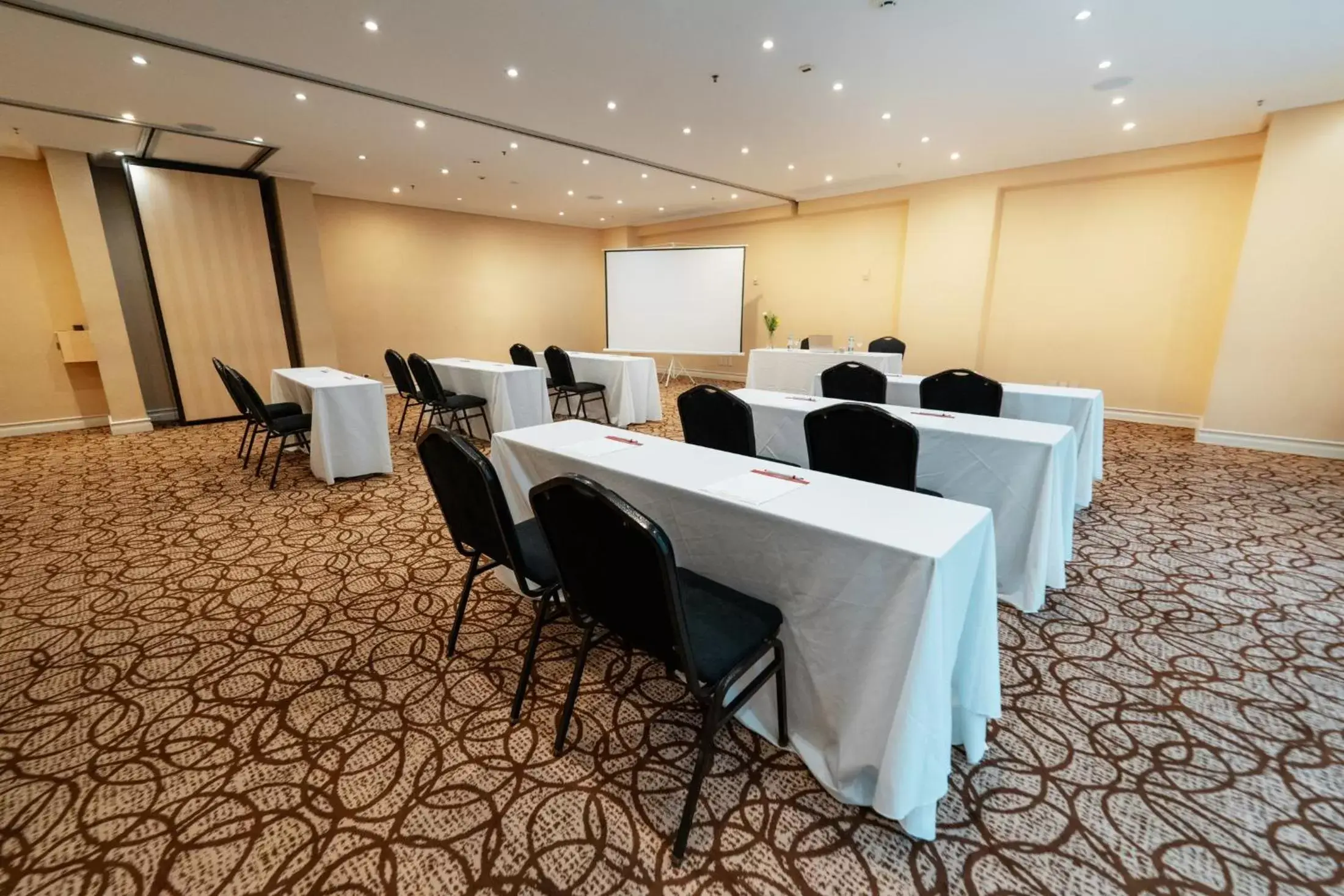 Banquet/Function facilities in Amerian Buenos Aires Park Hotel