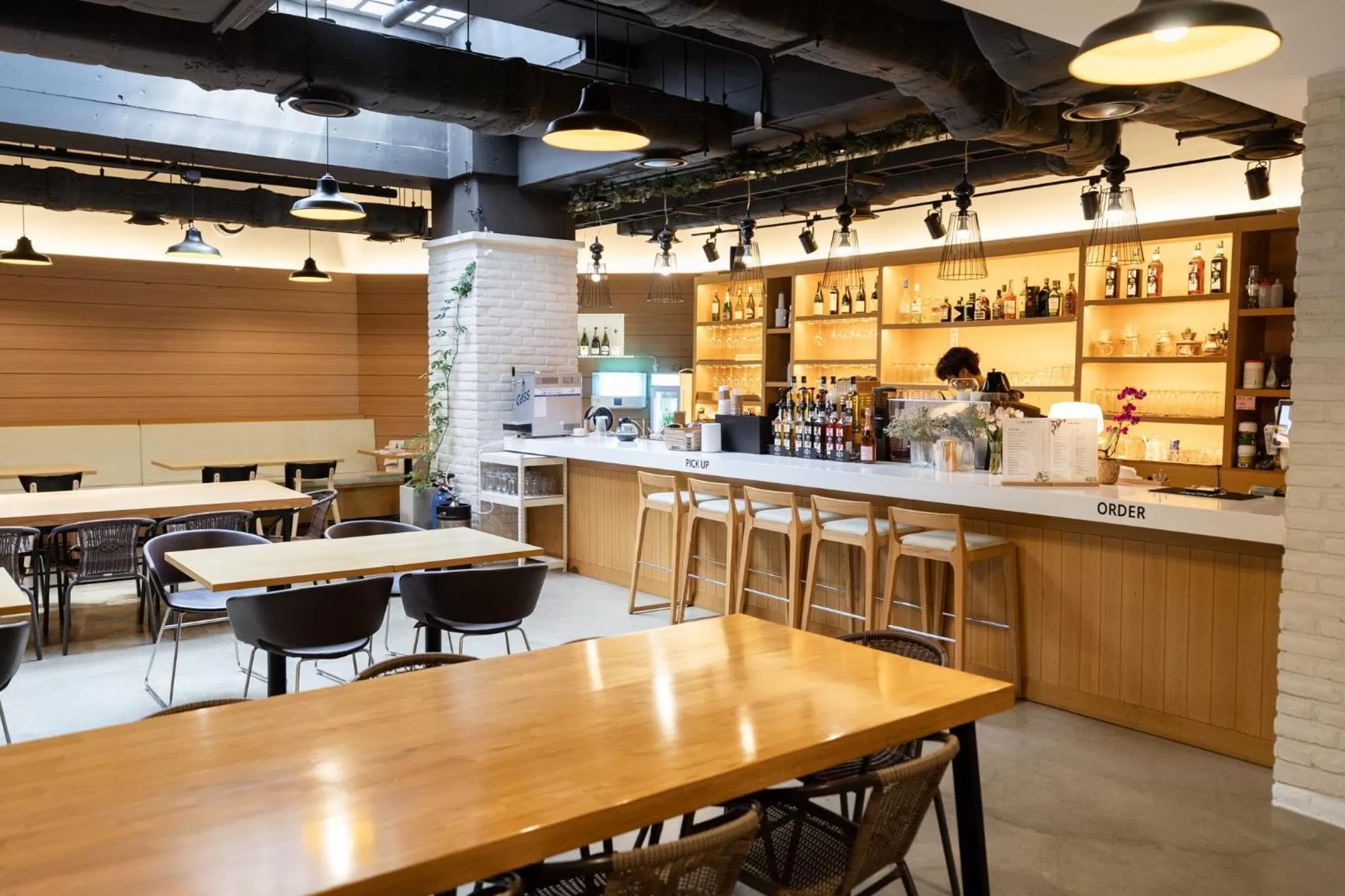 Restaurant/places to eat in Travelodge Myeongdong Euljiro
