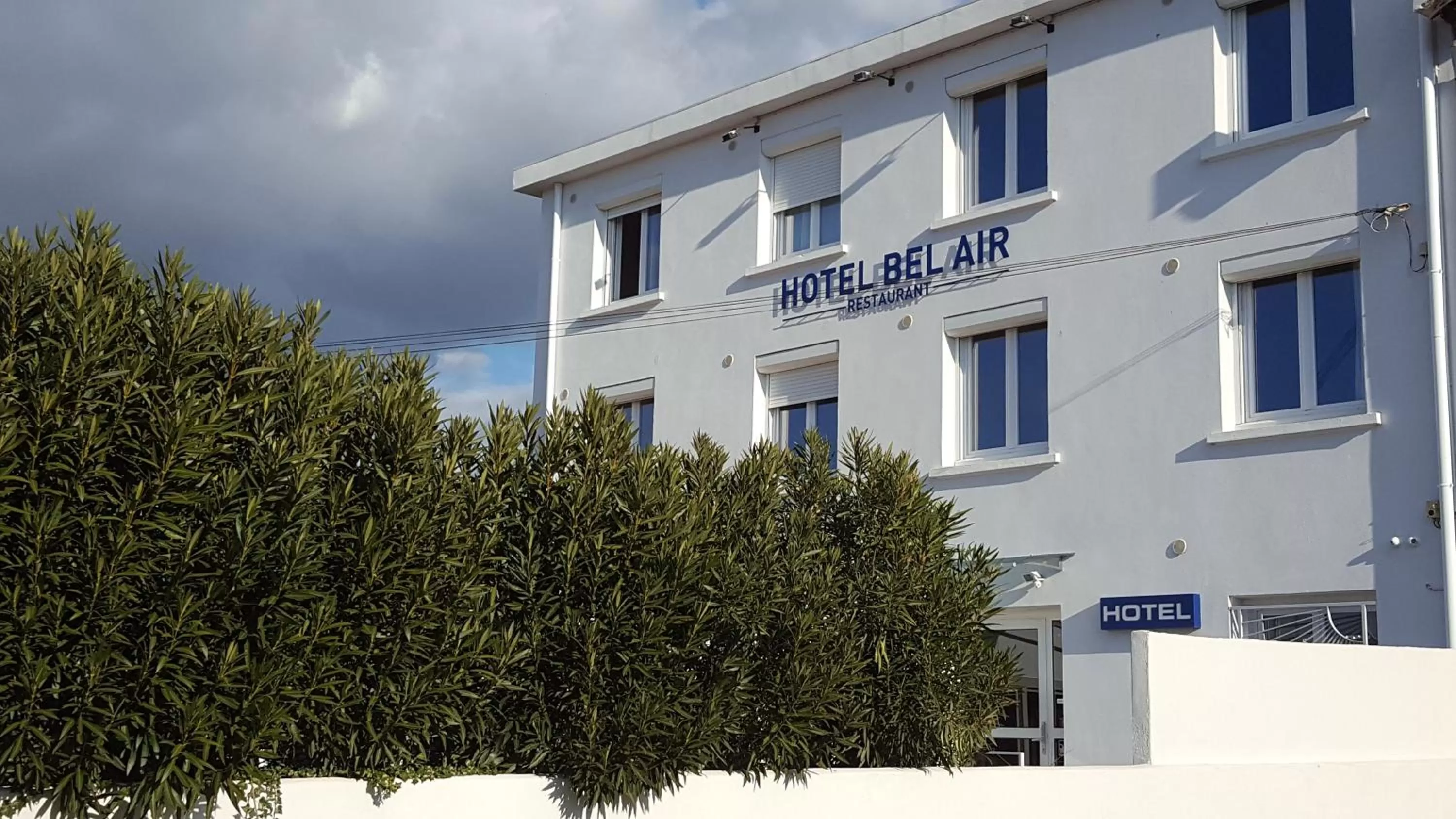 Property Building in Hôtel restaurant et pension soirée étape Bel Air