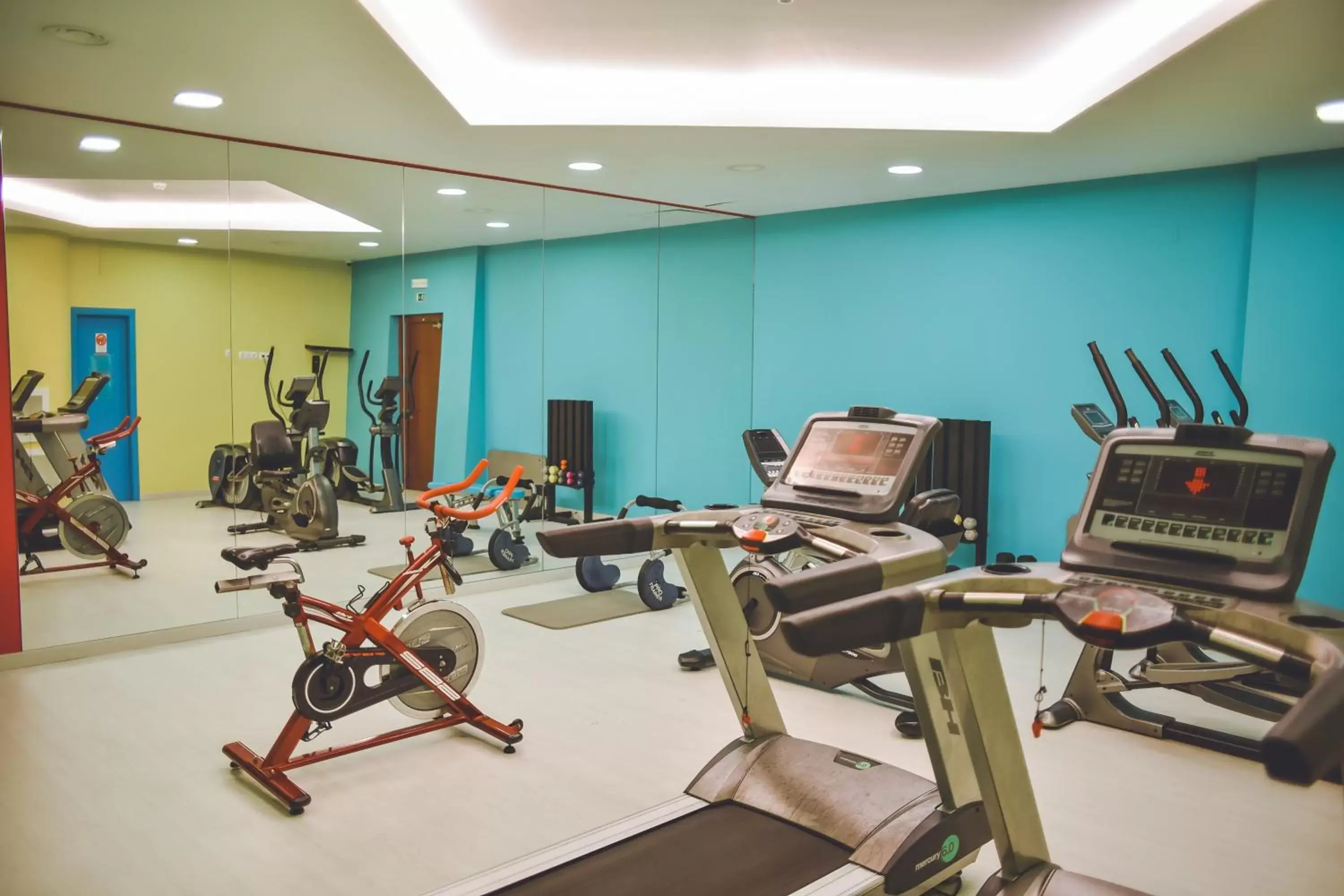 Fitness centre/facilities, Fitness Center/Facilities in Aquashow Park Hotel