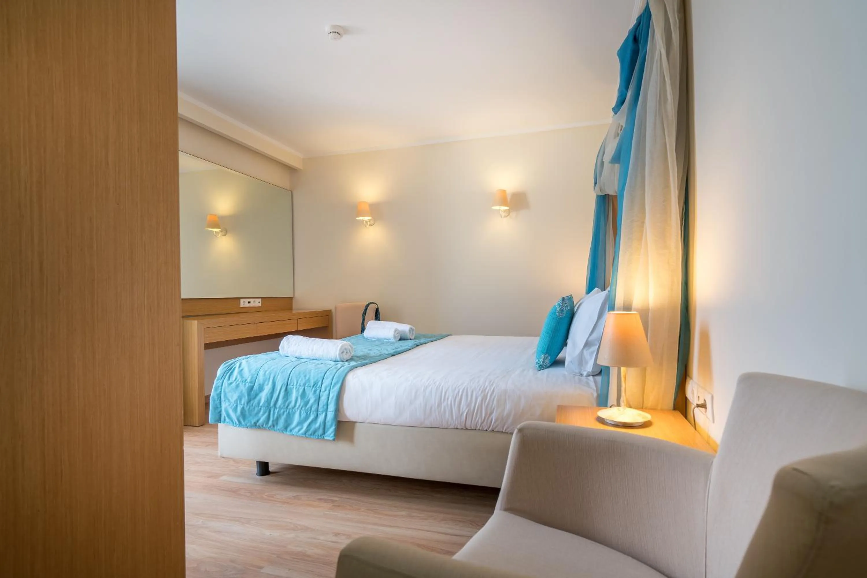 Bedroom, Bed in Galaxy Beach Resort BW Premier Collection