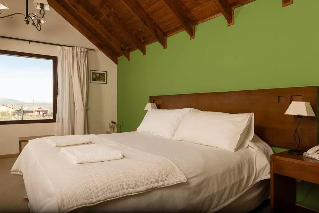 Photo of the whole room, Bed in Hosteria Roblesur