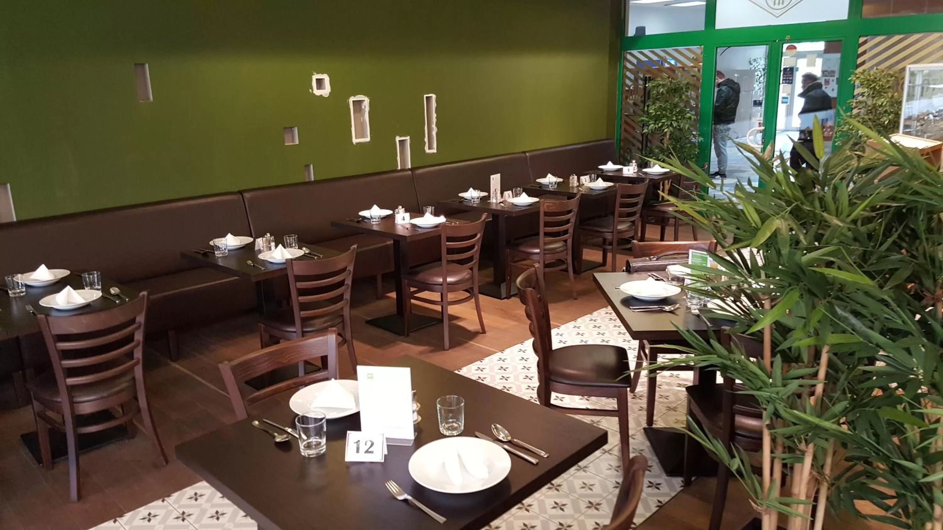 Restaurant/places to eat in Hotel SPECTRUM