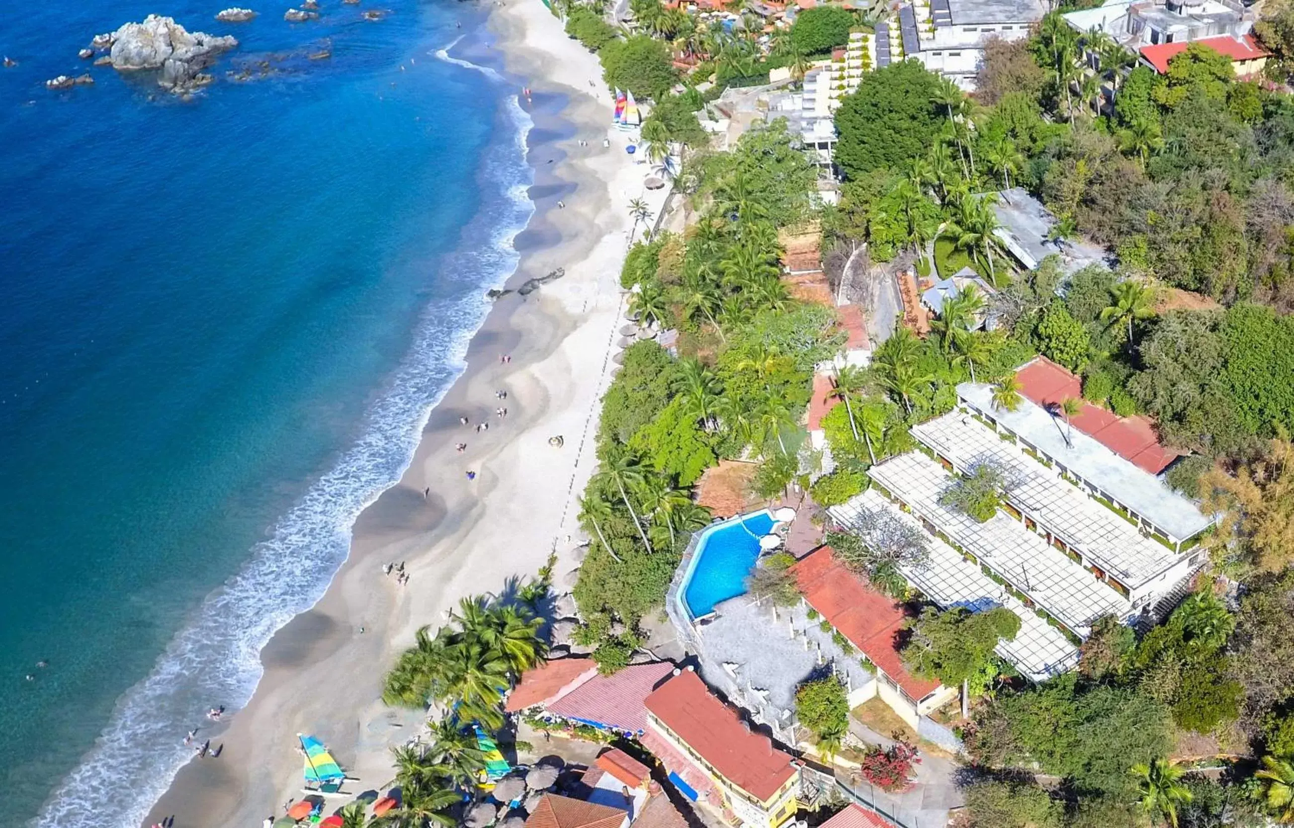 Property building in Hotel Catalina Beach Resort Property building in Hotel Catalina Beach Resort