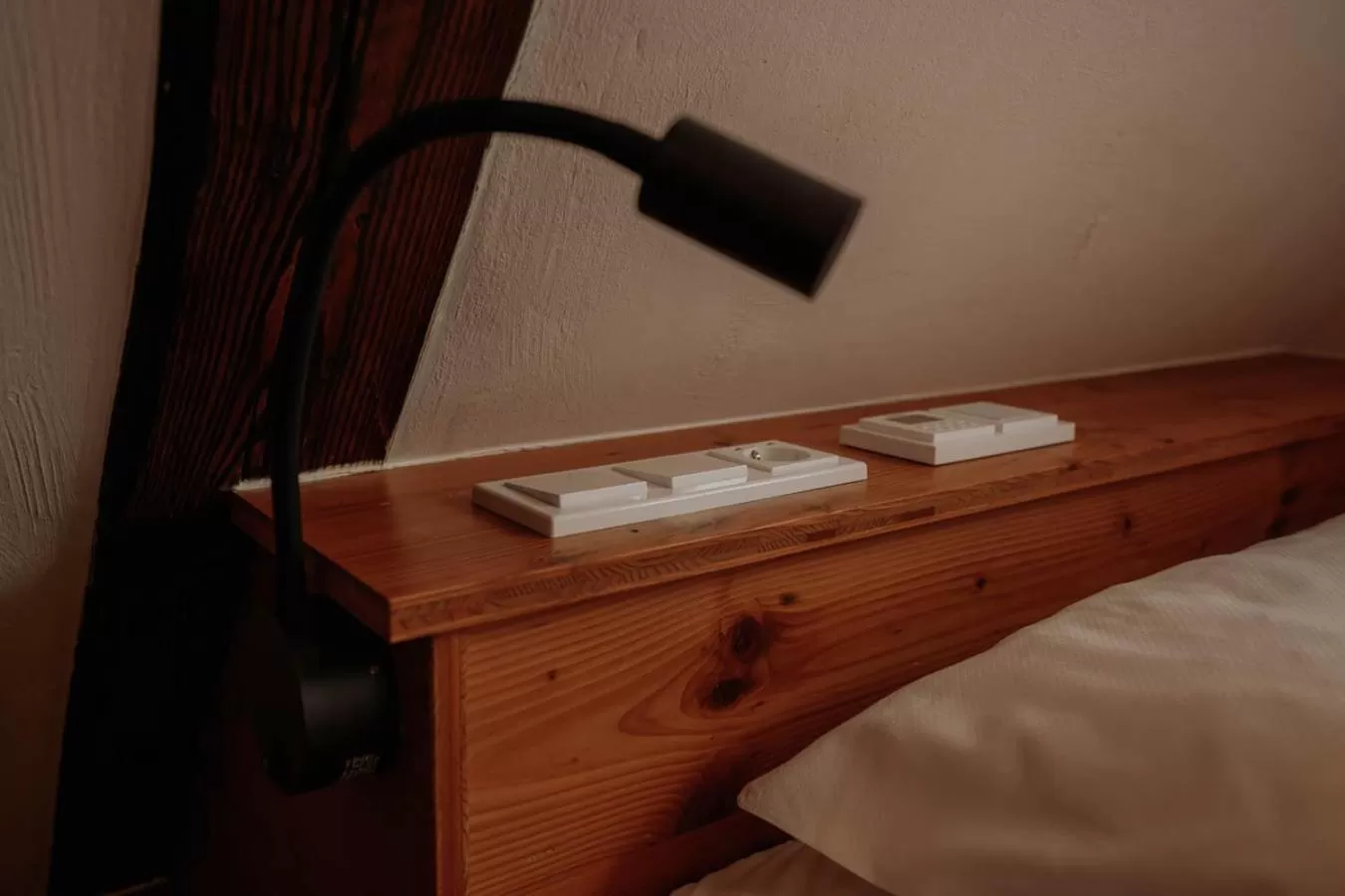 TV and multimedia, Bed in Altstadtmittehotel Sonne