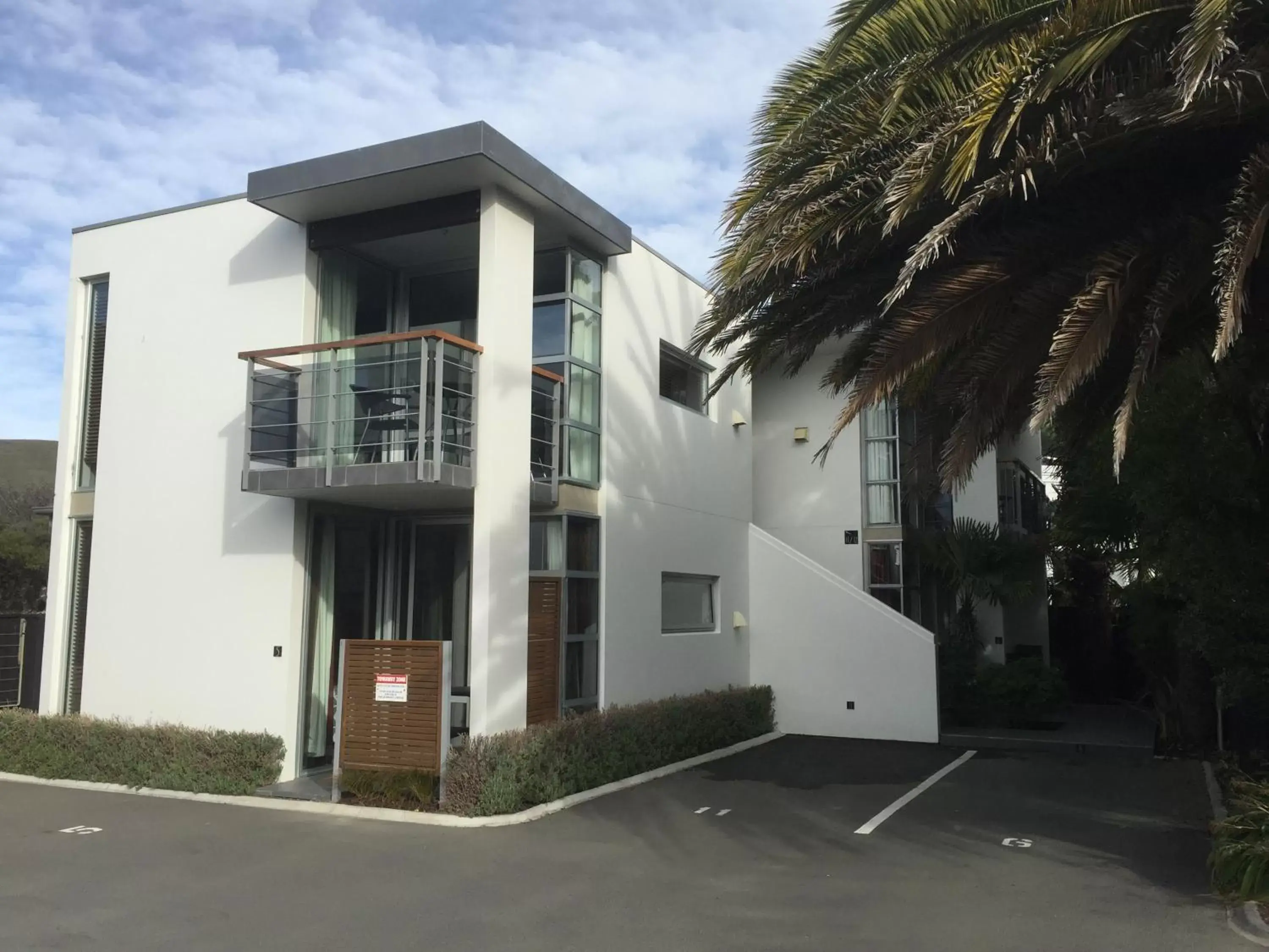 Facade/entrance, Property Building in Sumner Bay Motel