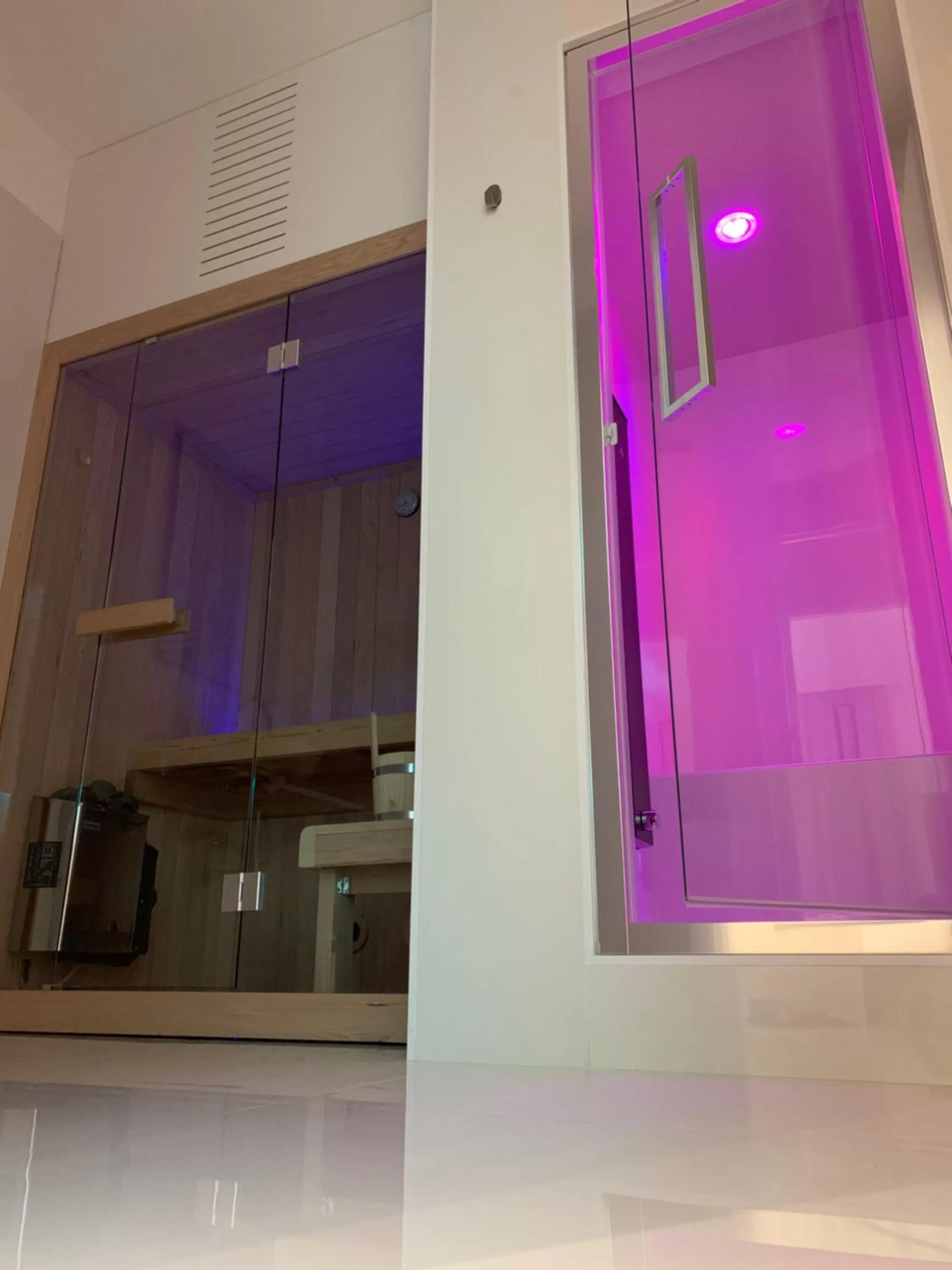 Sauna, Bathroom in Beppe House